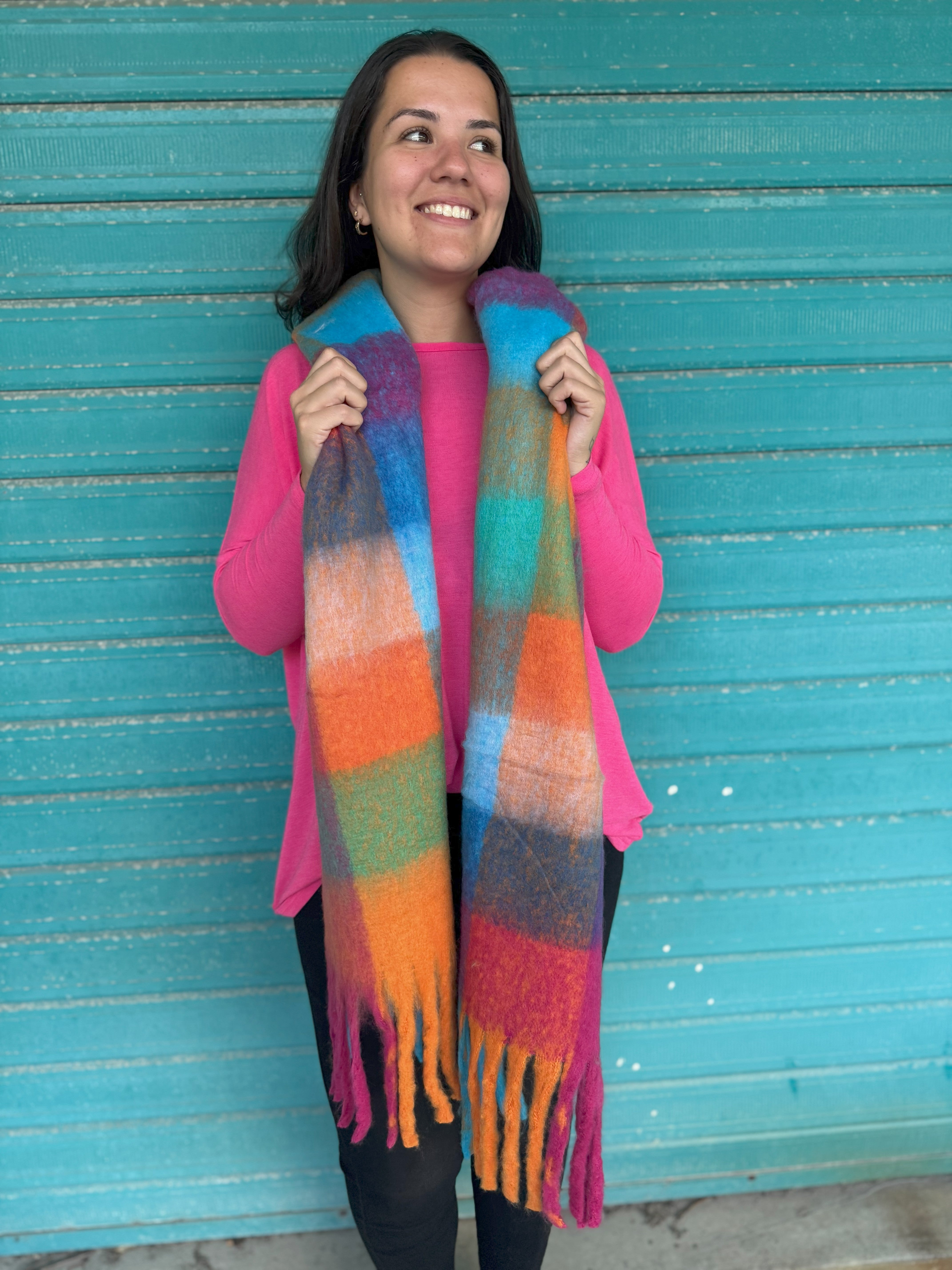 Stylish Multi-Colored Scarf for Women & Men - Soft Winter Fashion Accessory - Perfect for Cold Weather, Outfits & Gifts
