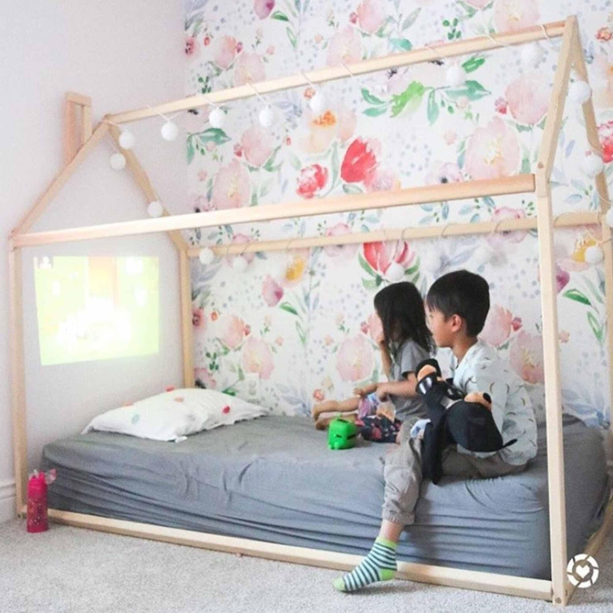 **Toddler Bed Frame - Wooden House Design Floor Bed with Twin Size Mattress Slats (39