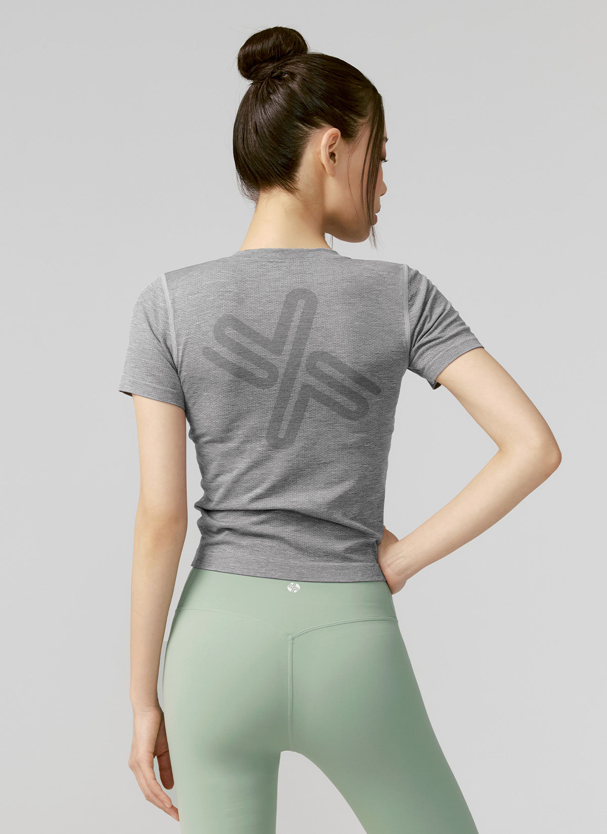 Breathable Mesh Seamless Short Sleeve T-Shirt for Men & Women - Lightweight Workout & Running Top for Gym, Yoga, and Outdoor Sports