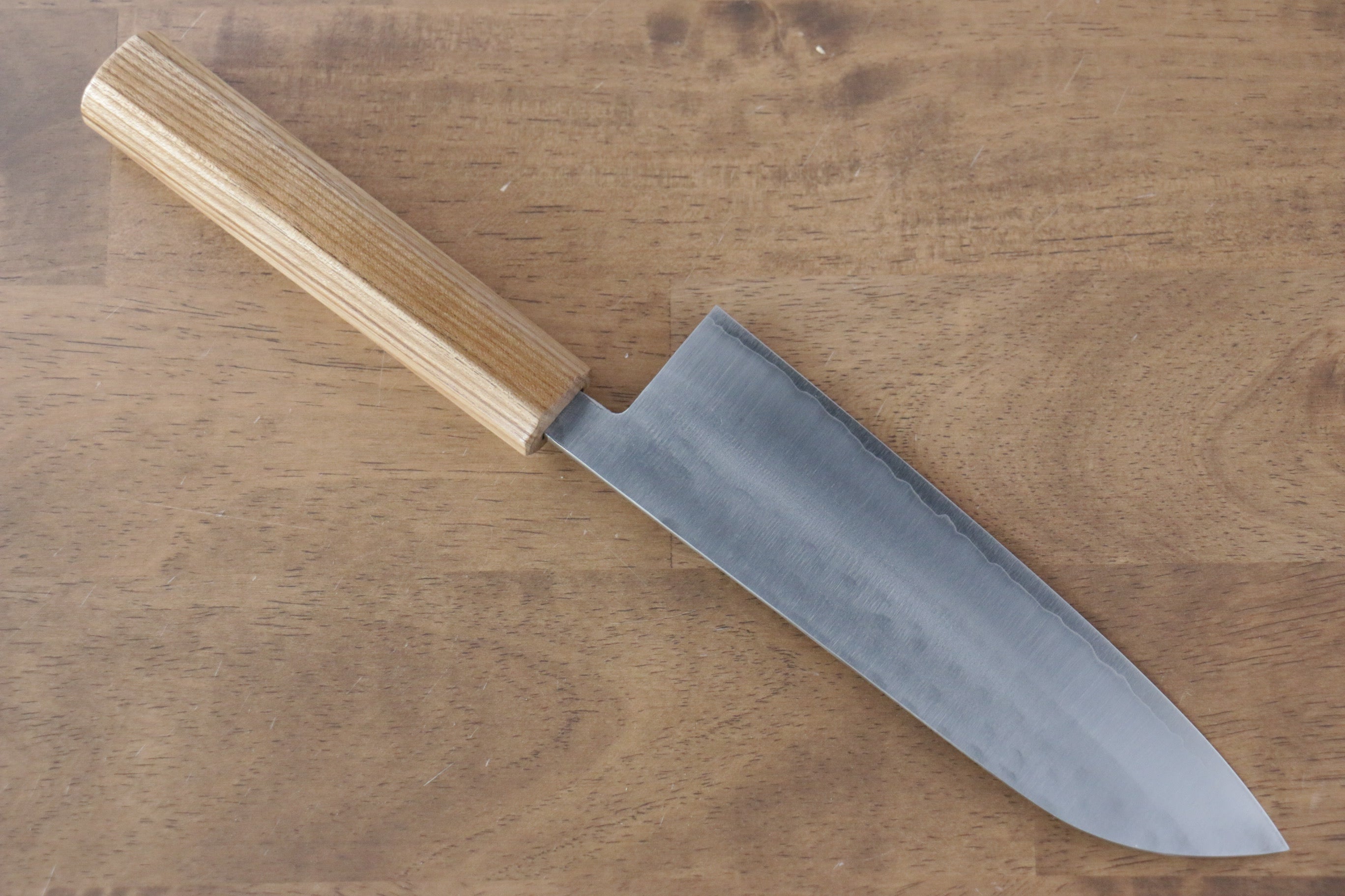 Premium Kunihira VG1 Hammered Santoku Knife 170mm with Enju Wood Handle - Professional Japanese Kitchen Knife for Slicing, Dicing & Chopping Vegetables, Meat & Fish