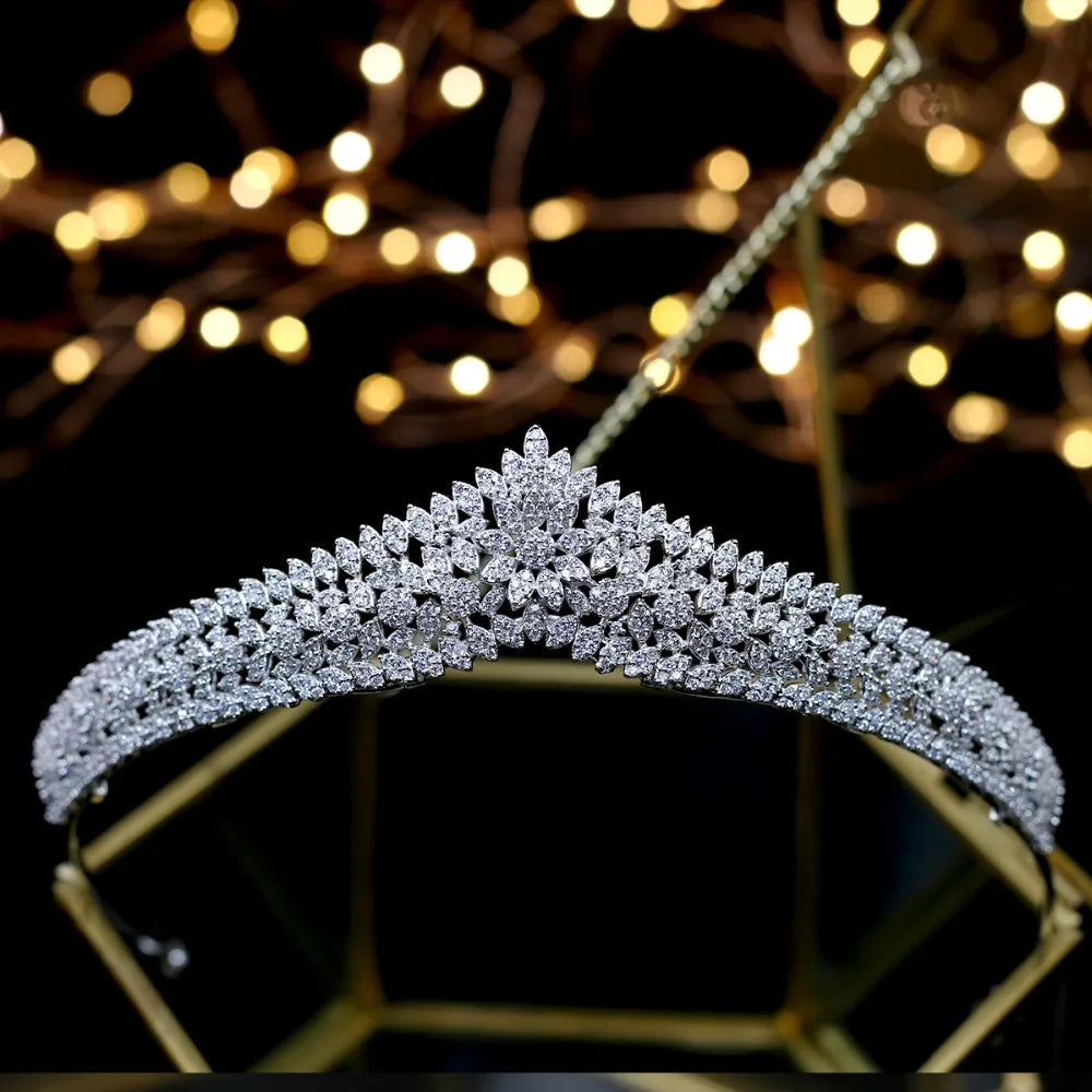 Sparkling Crystal Princess Tiara for Brides - Elegant Wedding Hair Accessory | Perfect for Bridal Showers, Weddings & Special Occasions