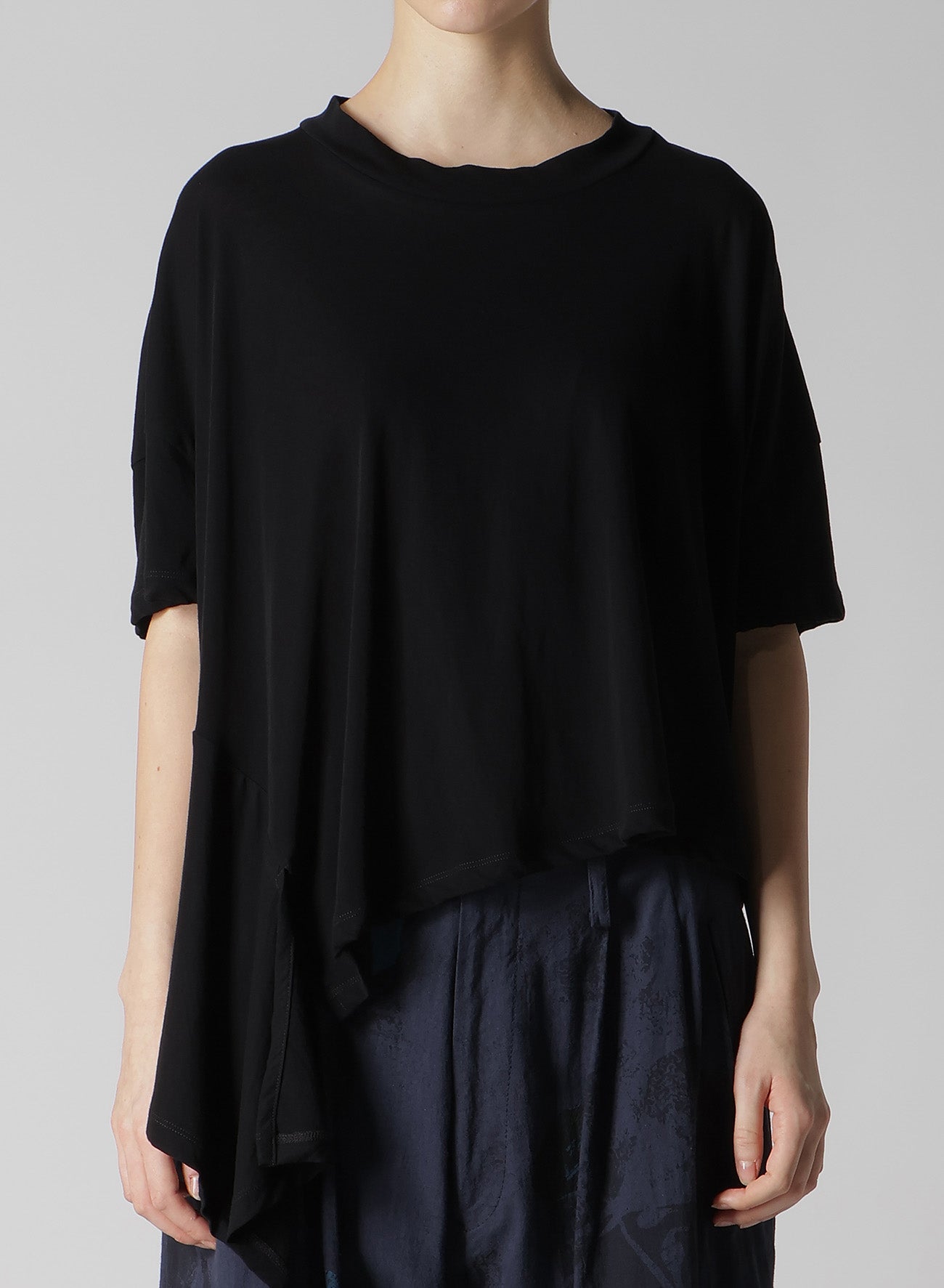 Soft Cotton Jersey Asymmetric Cropped T-Shirt for Women - Trendy Casual & Streetwear Fashion - Perfect for Everyday Wear, Layering, and Summer Outfits