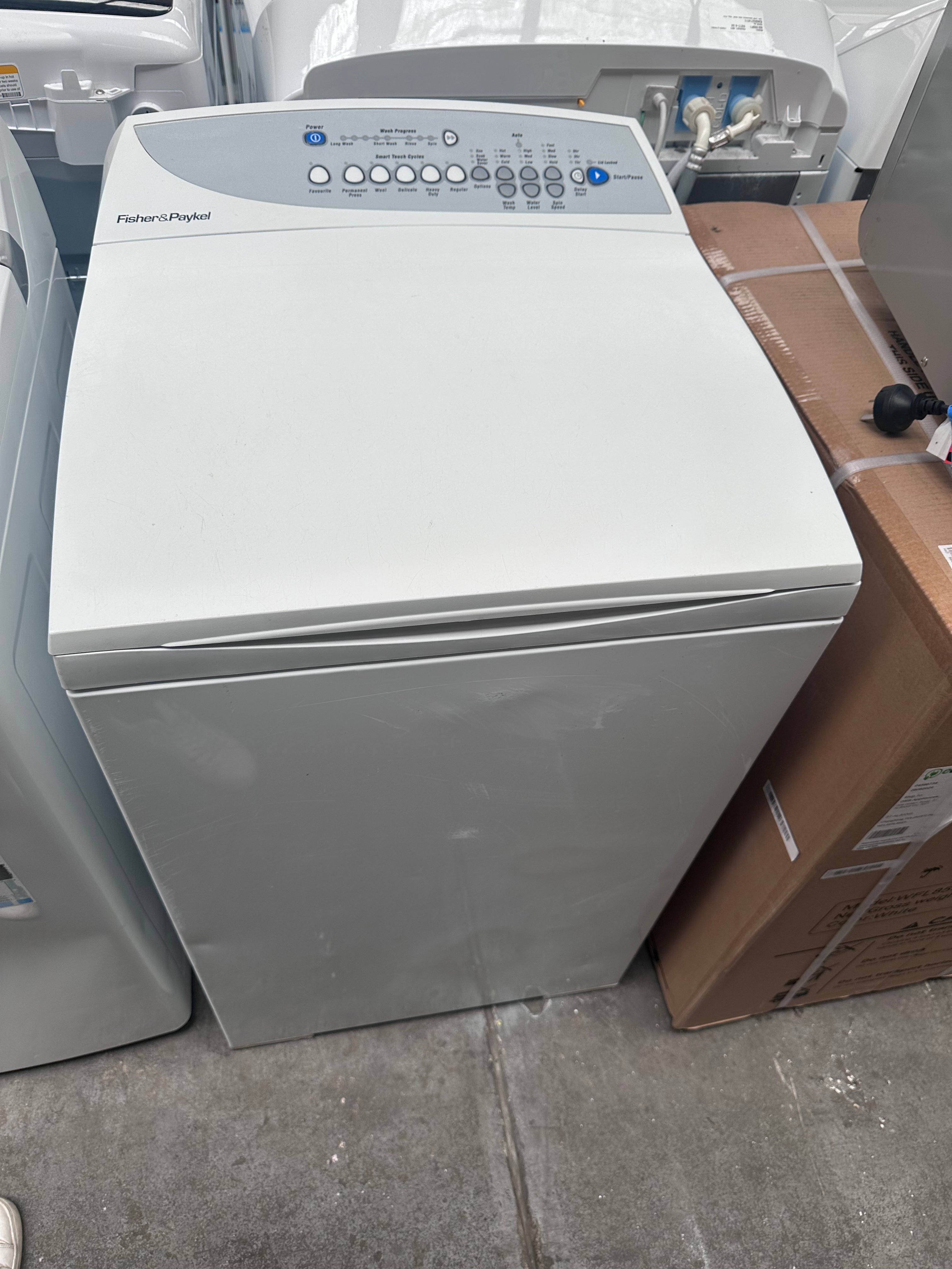 Fisher & Paykel 5.5kg Top Load Washing Machine - Certified Refurbished - Perfect for Small Apartments & Laundry Rooms