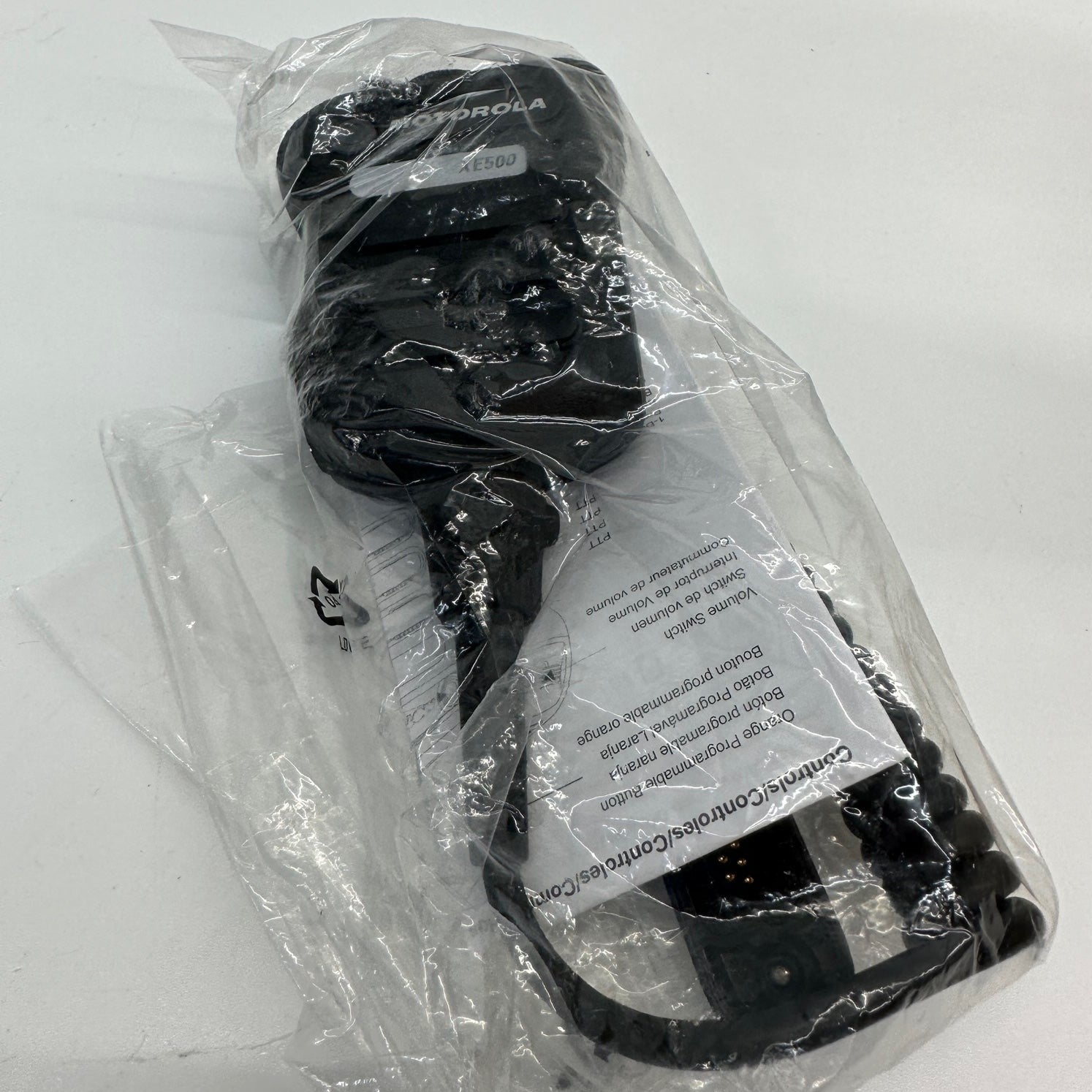 Motorola XE500 PMMN4107A Black Remote Speaker Microphone for Two-Way Radios - Hands-Free Communication for Construction, Security & Outdoor Activities