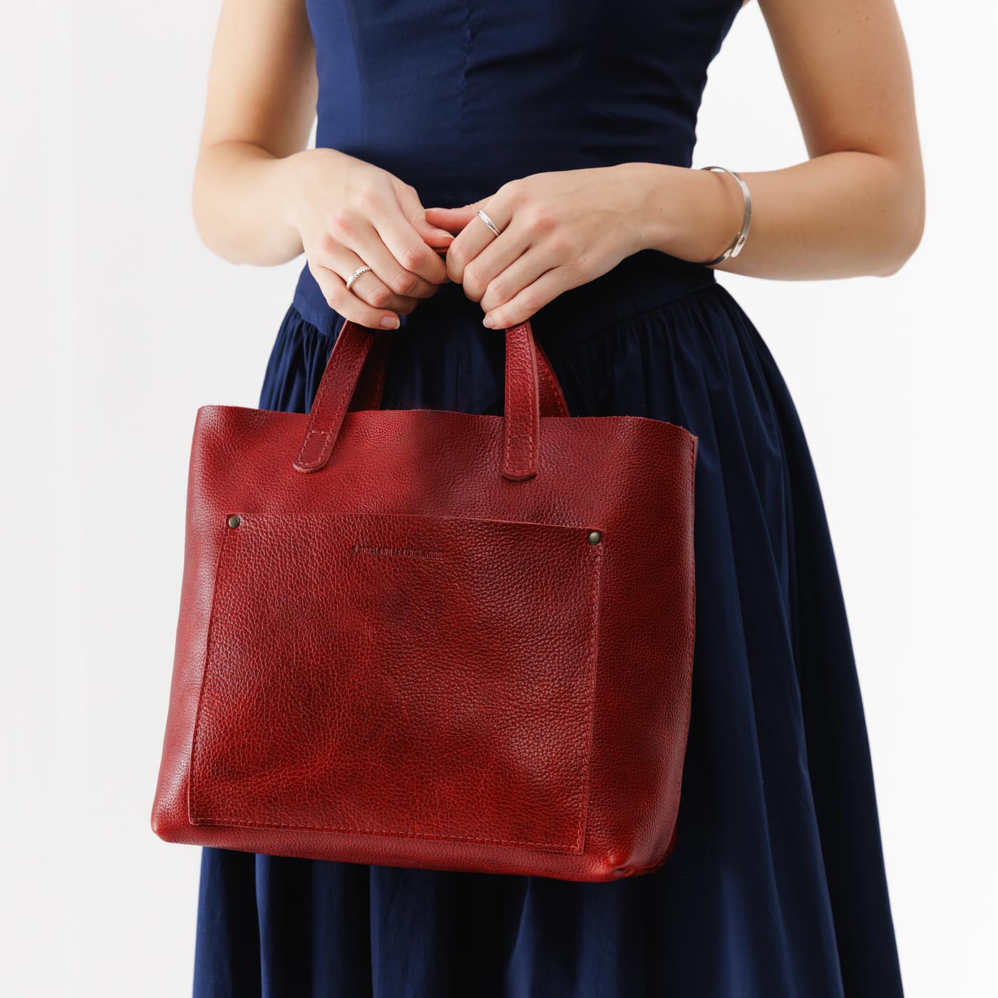 Stylish Medium Crossbody Tote Bag for Women - Fashionable Shoulder Purse with Adjustable Strap, Perfect for Work, Travel & Daily Use