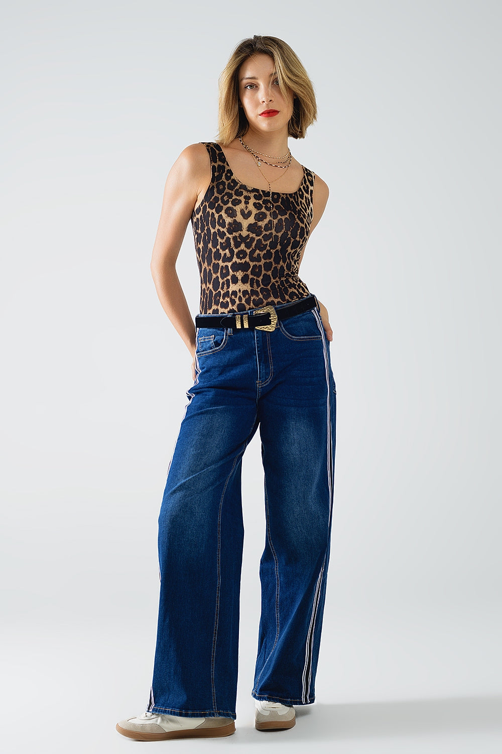 Extra Large Striped Jeans for Women - Trendy Side Stripes & Comfort Fit - Perfect for Casual Wear, Street Style & Everyday Outfits