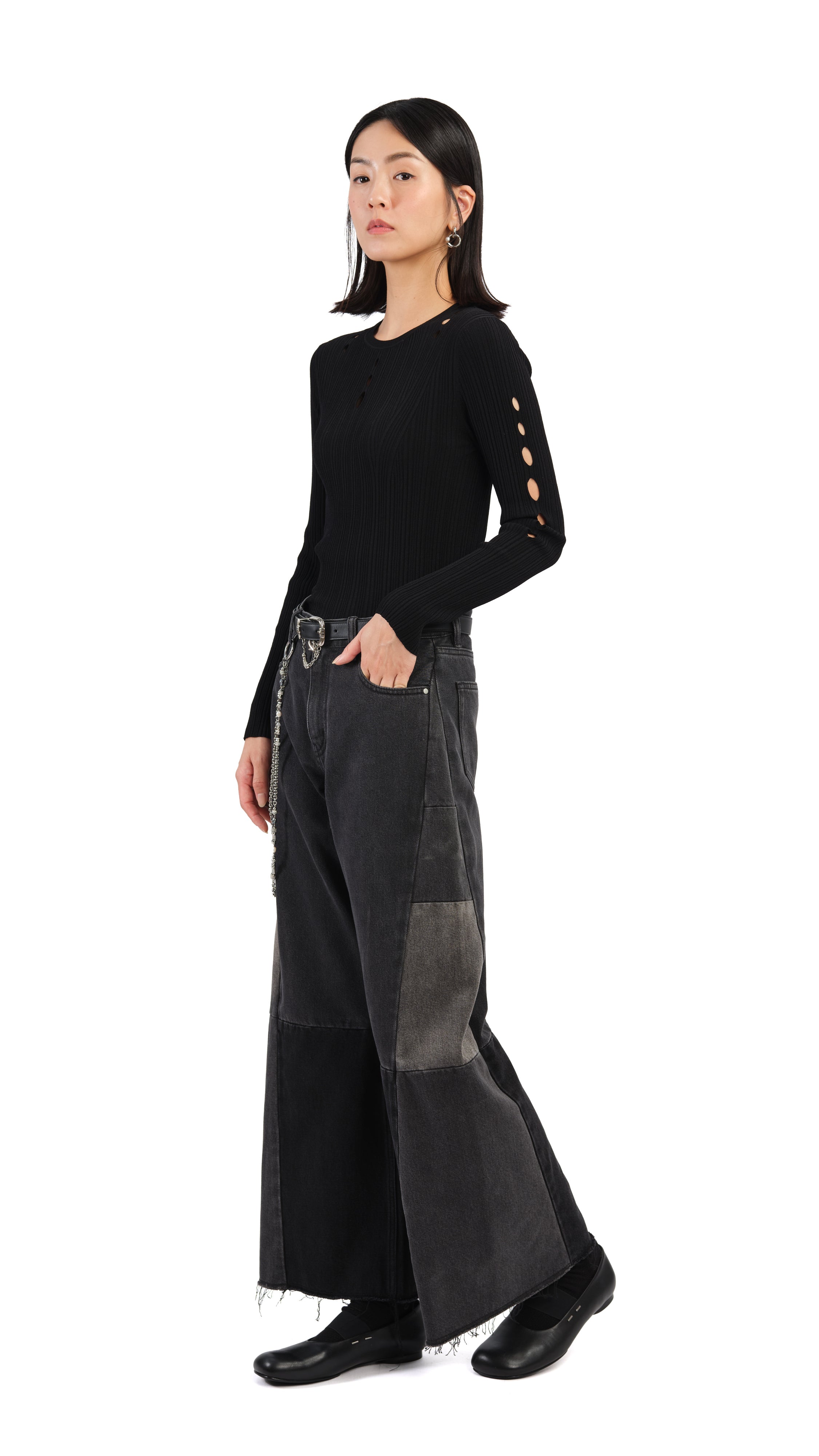 Trendy Slash Cut Out Sweater for Women - Stylish Knit Pullover for Fall & Winter Fashion | Perfect for Casual Outfits, Date Nights & Layering