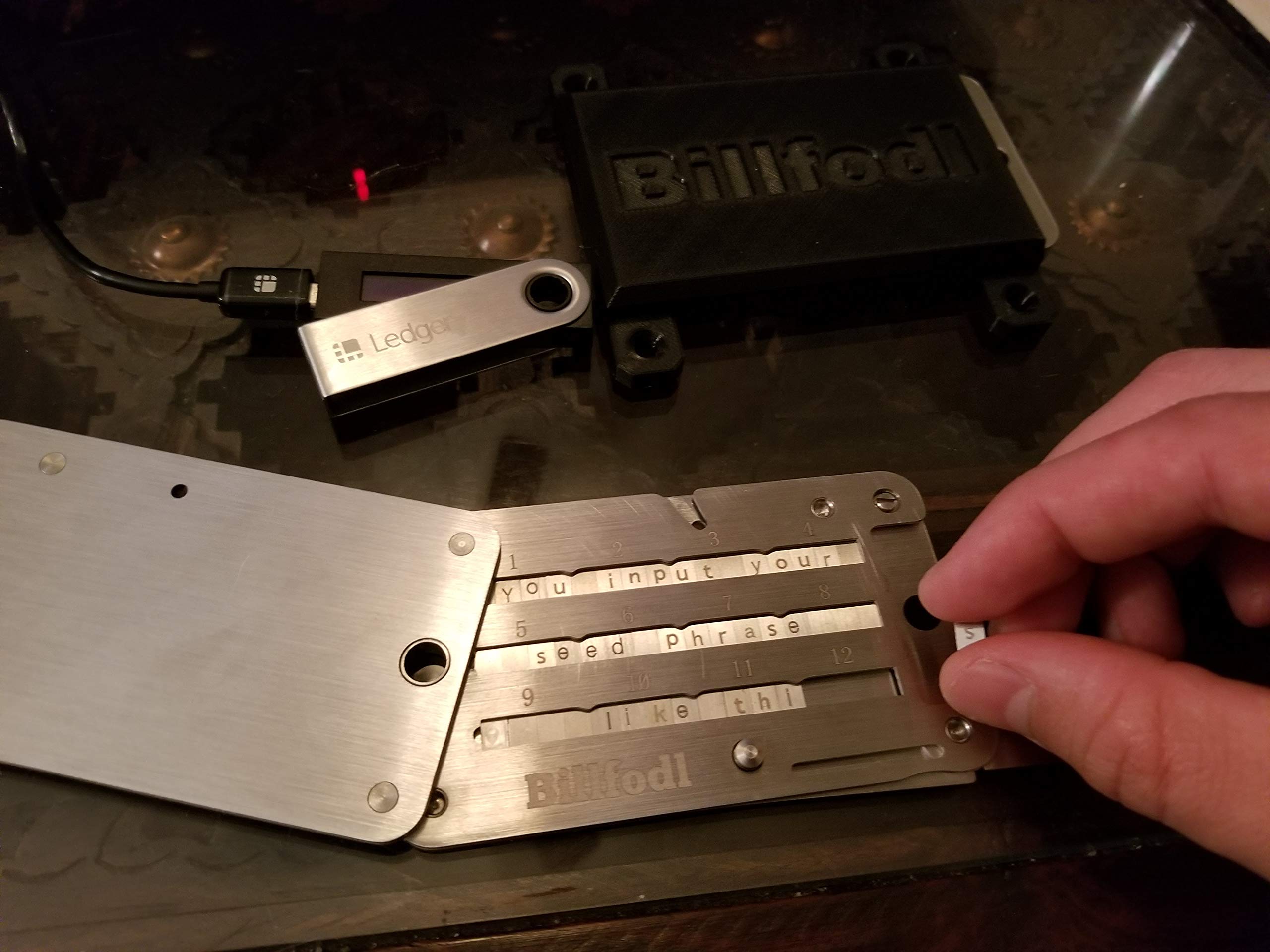BillFodl HODL Bundle - Cryptocurrency Hardware Wallet Backup (1 Main Unit, Tamper-Proof Stickers & Fodl Hodler) | Secure Storage for Bitcoin, Ethereum & Crypto | Compatible with Ledger Nano S, Trezor & KeepKey | Perfect for Cold Storage & Disaster Recovery