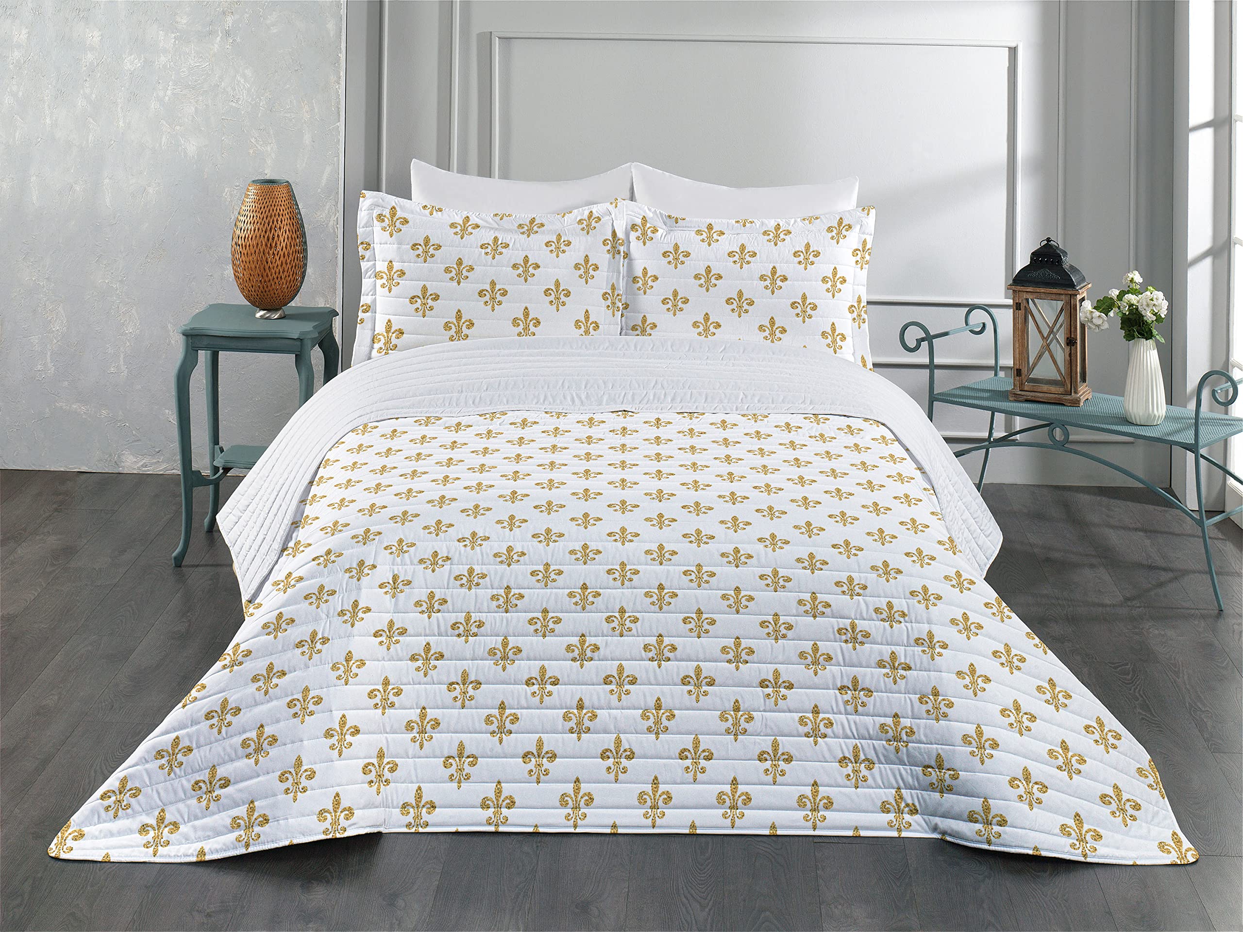 Ambesonne Fleur De Lis Microfiber Bedspread Set - Vintage European Lily Print King Size Bedding with Pillow Shams & Comforter in Yellow & White | Soft Luxury Bed Cover for Master Bedroom, Guest Room & Hotel Decor