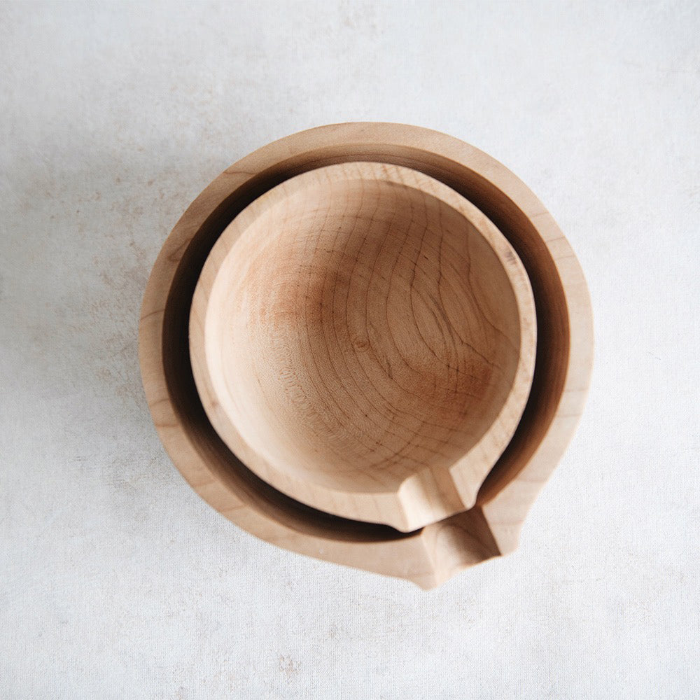 Premium Maple Wood Spouted Bowl for Easy Pouring - Ideal for Pancake Batter, Salad Dressing & Kitchen Prep - Natural Wooden Mixing Bowl with Spout