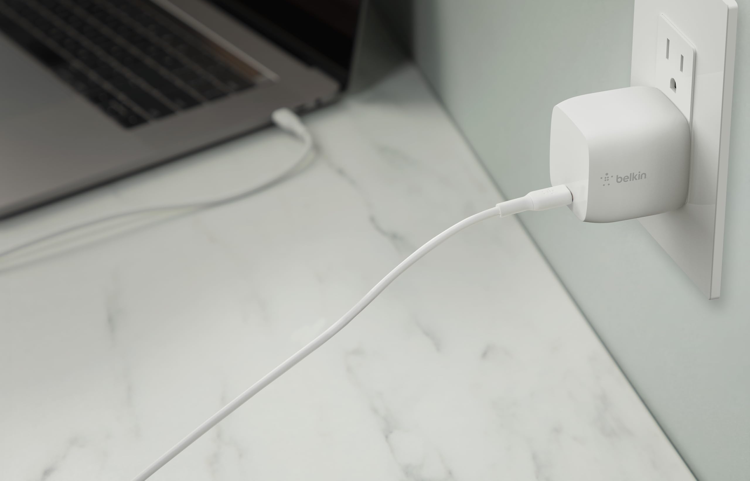 Belkin BoostCharge 30W GaN USB C Wall Charger - Fast Charging with Power Delivery for iPhone 14/13/12, MacBook Pro, iPad Pro - Compact Travel Charger for Home, Office & On-the-Go Use