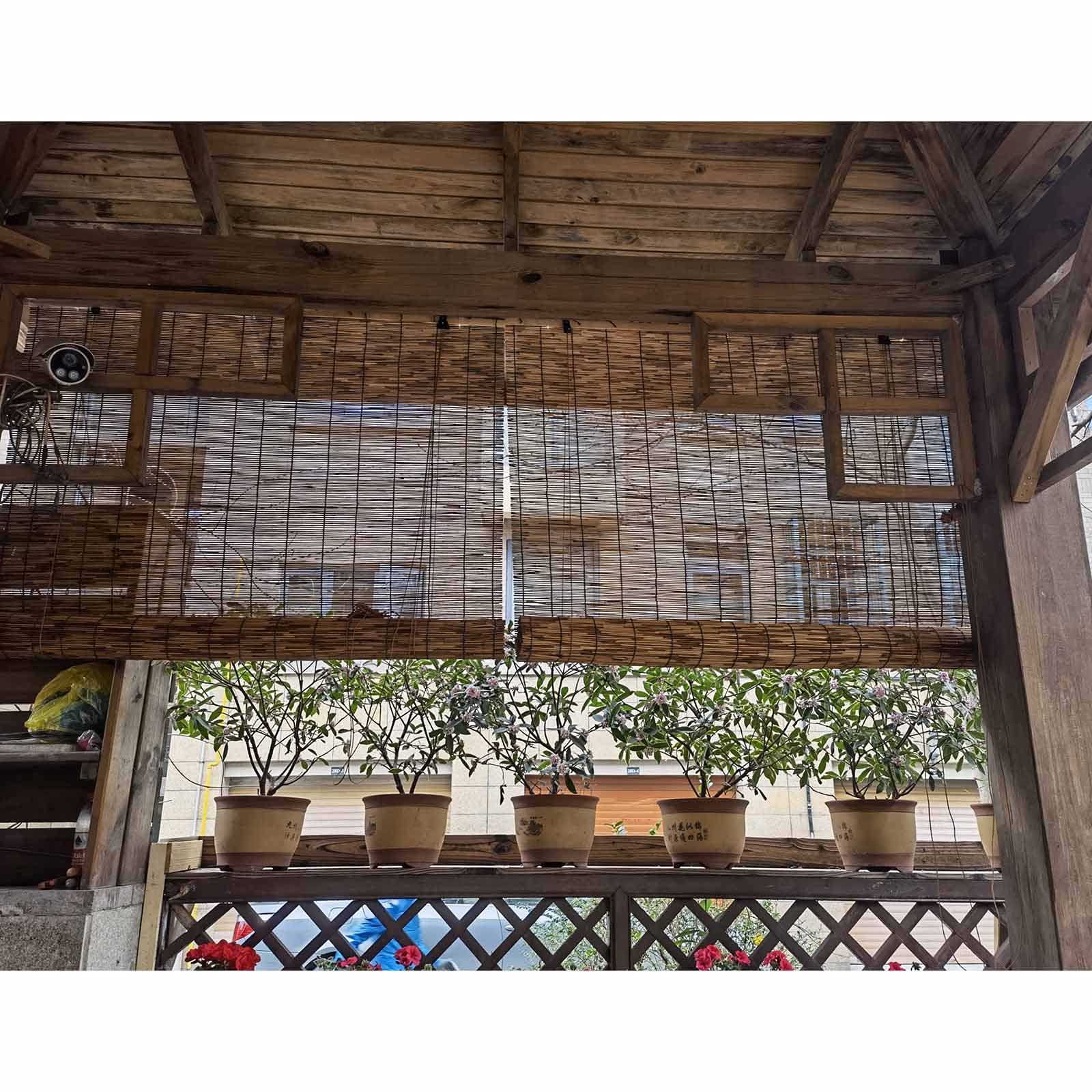 Bamboo Roller Blinds - Reed Roll Up Shades for Pergola & Outdoor Sun Protection - 59x87in (150x220cm) Waterproof & Heat Insulating Roman Straw Curtain - No Drilling Required - Perfect for Patio, Balcony, and Garden Shade