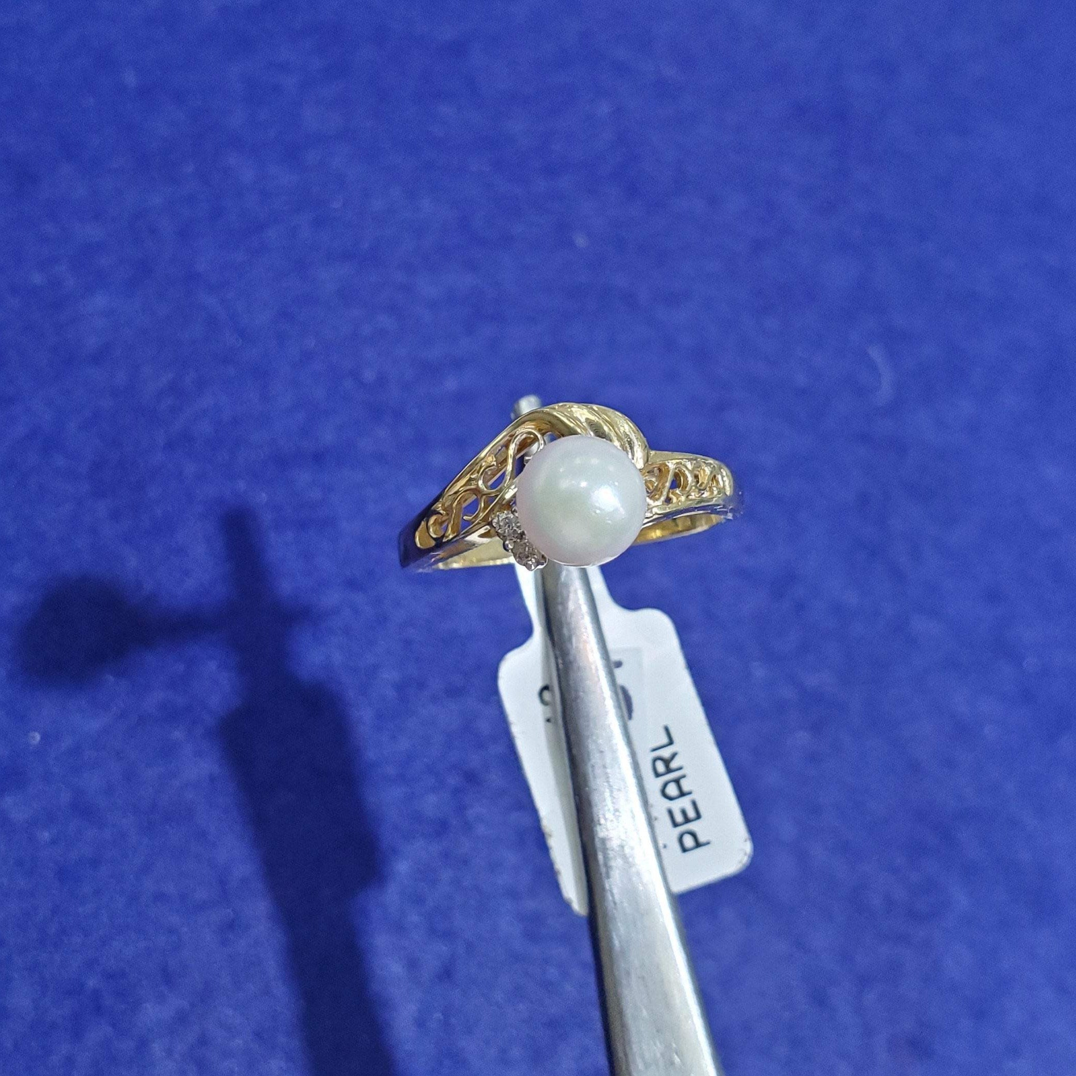 14K Yellow Gold Solitaire Pearl Diamond Ring for Women - Elegant Bridal, Engagement, Anniversary & Wedding Jewelry Gift