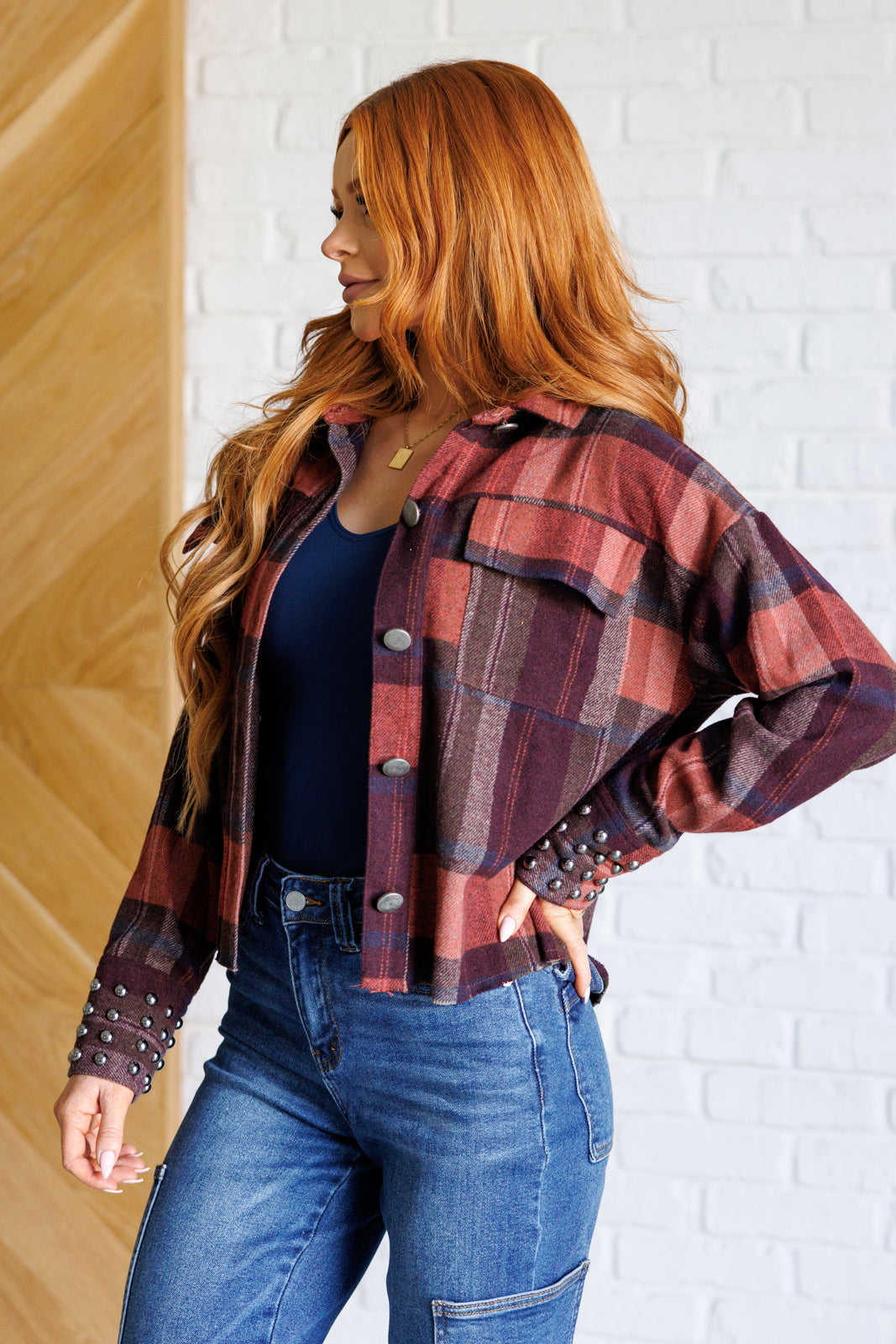 Stylish Plaid Shacket for Men & Women - Cozy Flannel Shirt Jacket - Perfect for Fall, Winter & Outdoor Activities