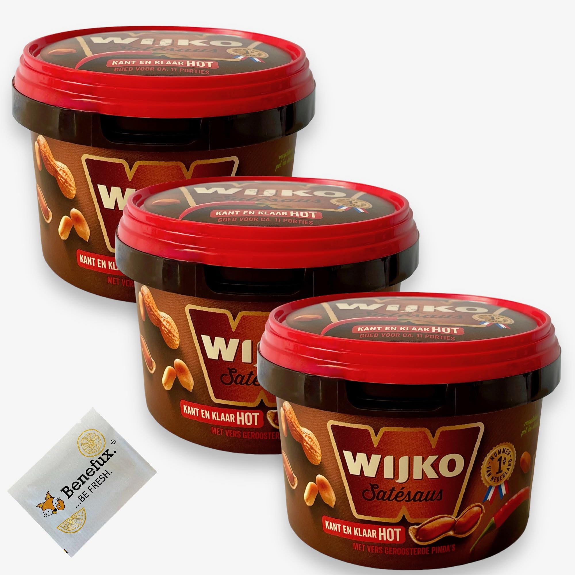 Wijko Spicy Peanut Sauce - Hot Flavor 3 x 520ml Bottles with Benefux Free Refreshing Cloth | Perfect for Satay, Noodles & Asian Cooking | Great for BBQs, Parties & Home Dining