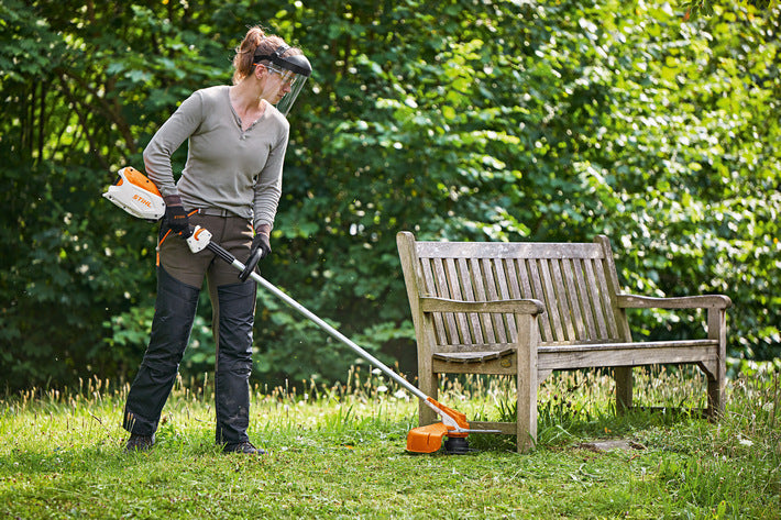 STIHL FSA 86 R Cordless Battery Powered Line Trimmer - Lightweight & Quiet Grass Trimmer for Lawn Care, Yard Maintenance & Landscaping