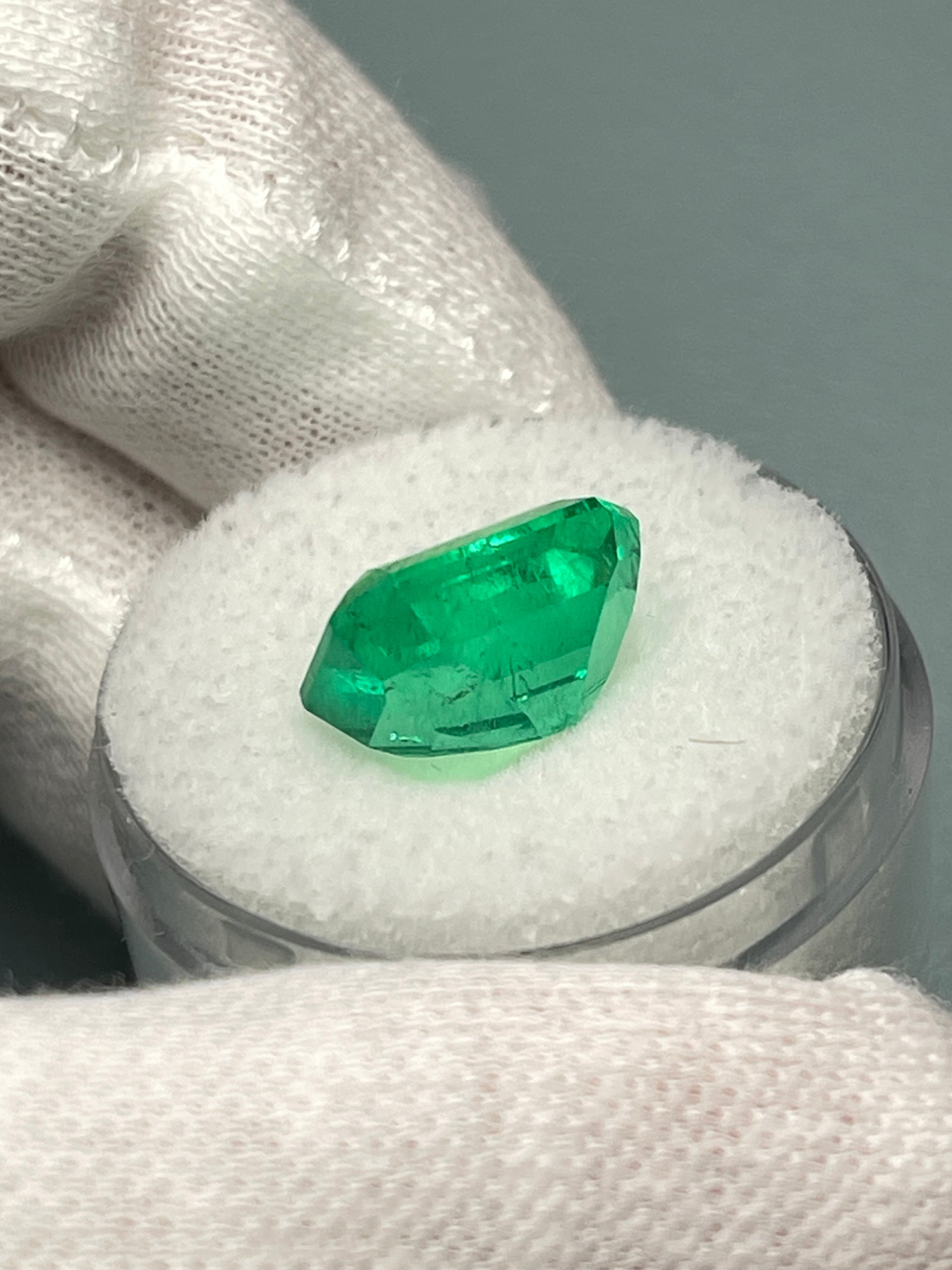 5.71 Carat 12x9mm Vivid Muzo Green Natural Loose Colombian Emerald - Classic Emerald Cut Gemstone for Jewelry Making, Engagement Rings & Luxury Gifts