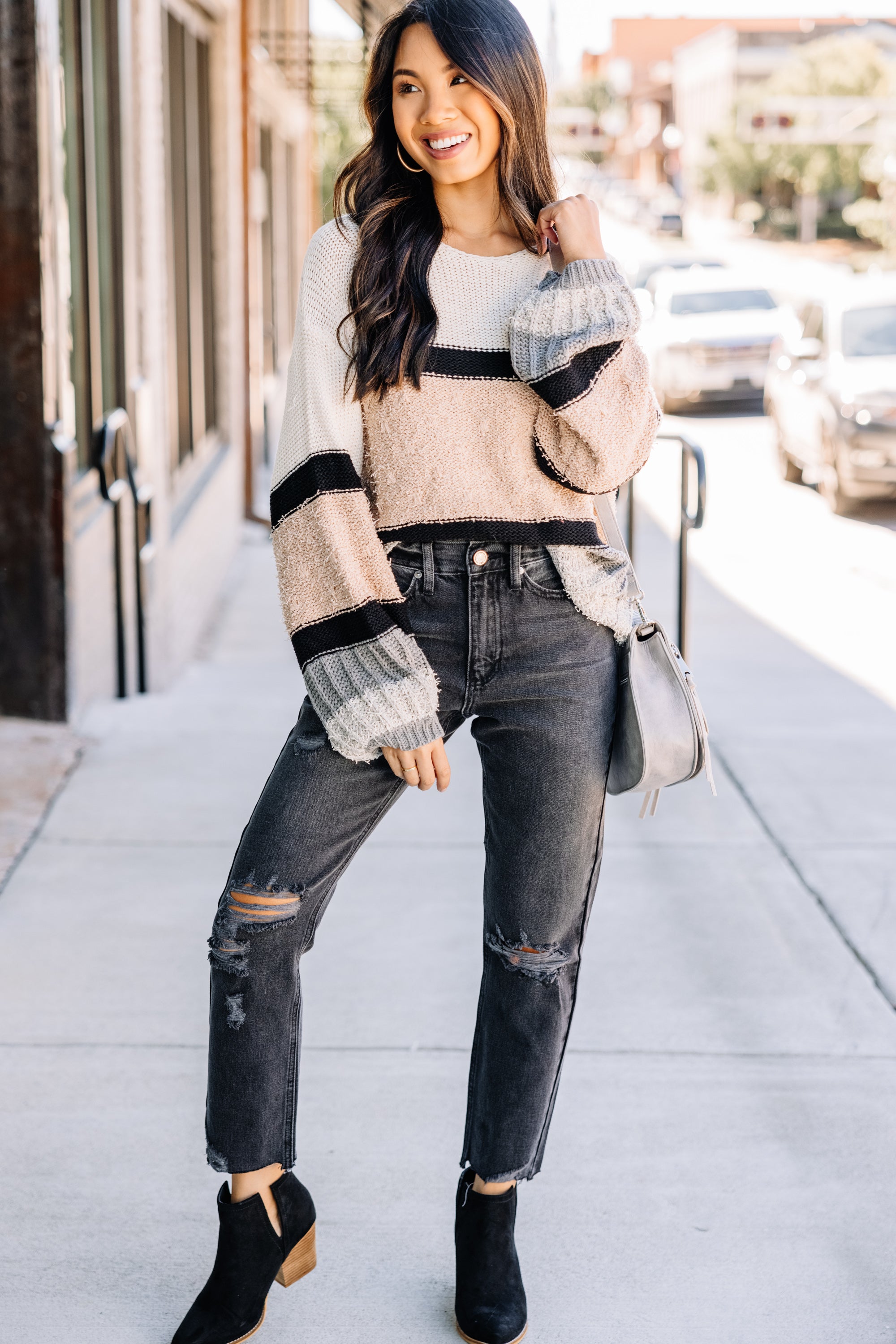 Stylish Black Distressed Skinny Jeans for Women - Vintage Ripped Denim Pants with Stretch - Perfect for Casual Outfits, Date Nights & Streetwear Fashion