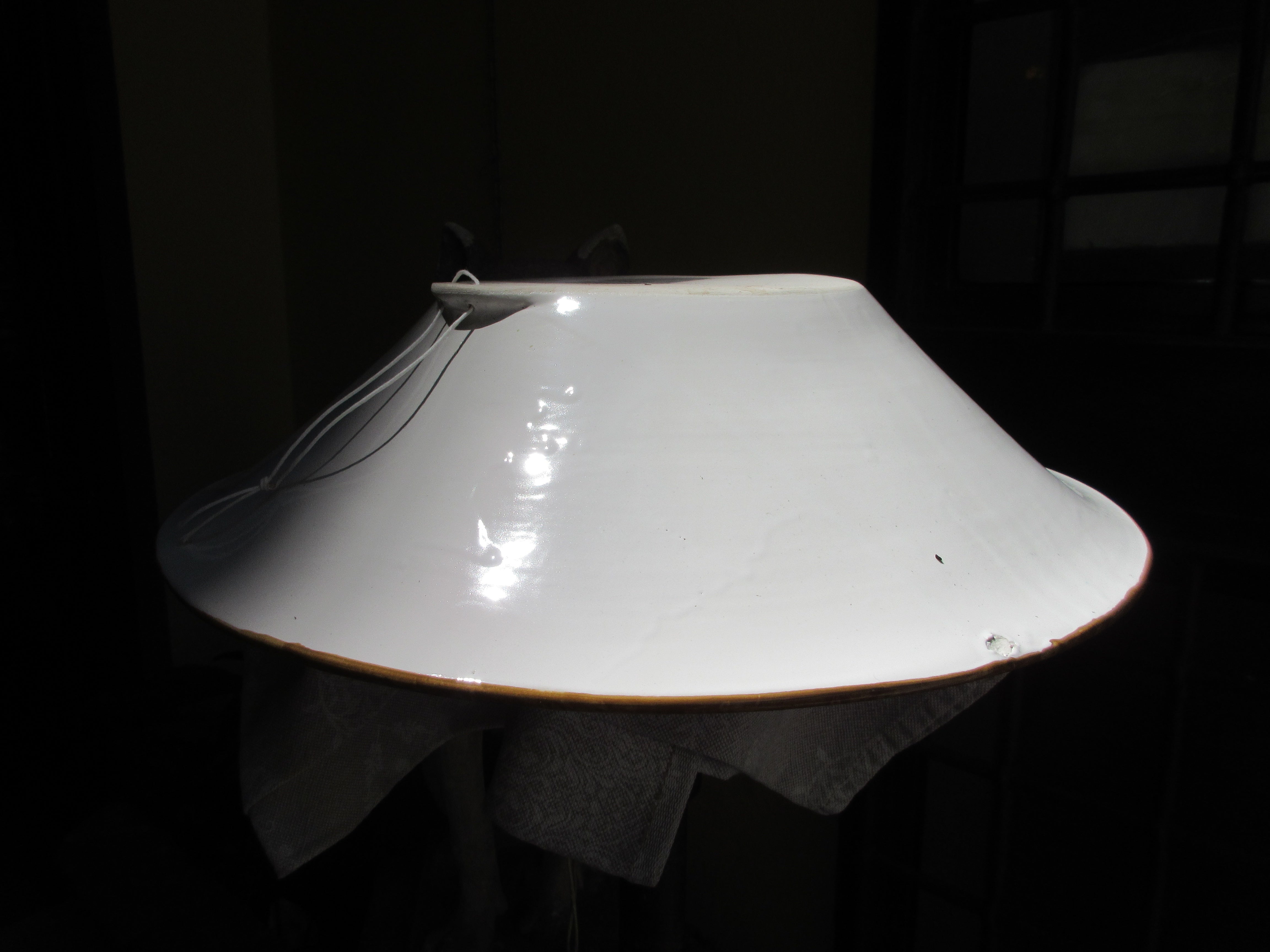 Ceramic Table Centerpiece - Elegant Home Dining Decor for Weddings, Parties & Everyday Use
