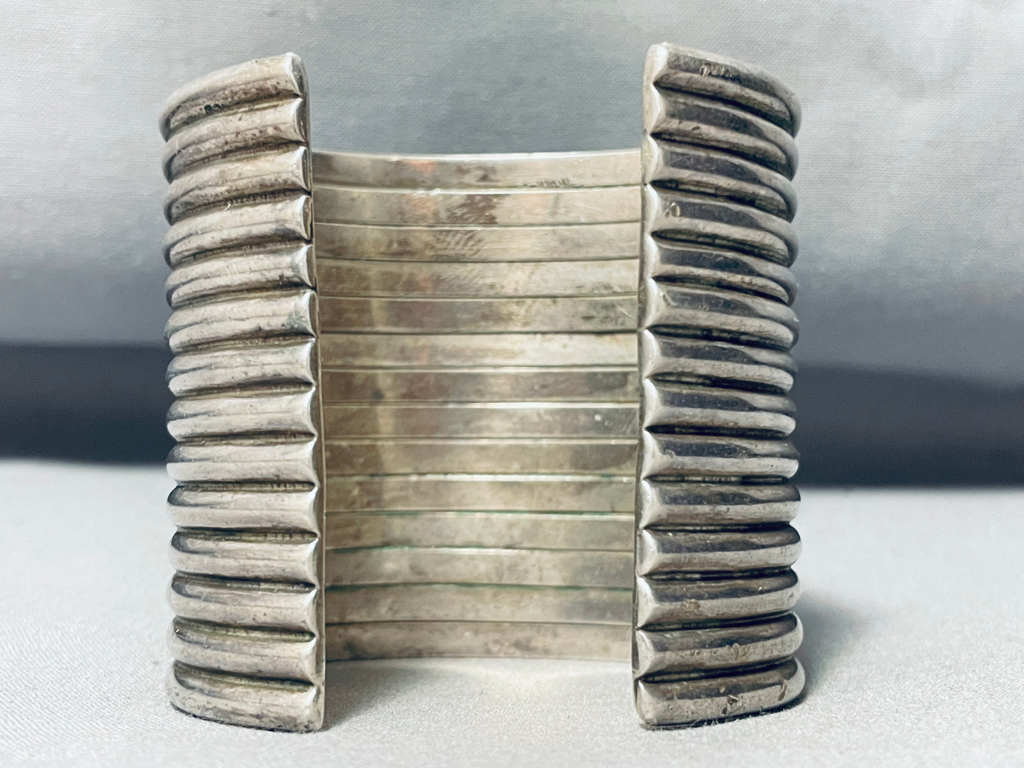 133 Grams 14 Story Tall Vintage Native American Navajo Skycraper Sterling Silver Bracelet