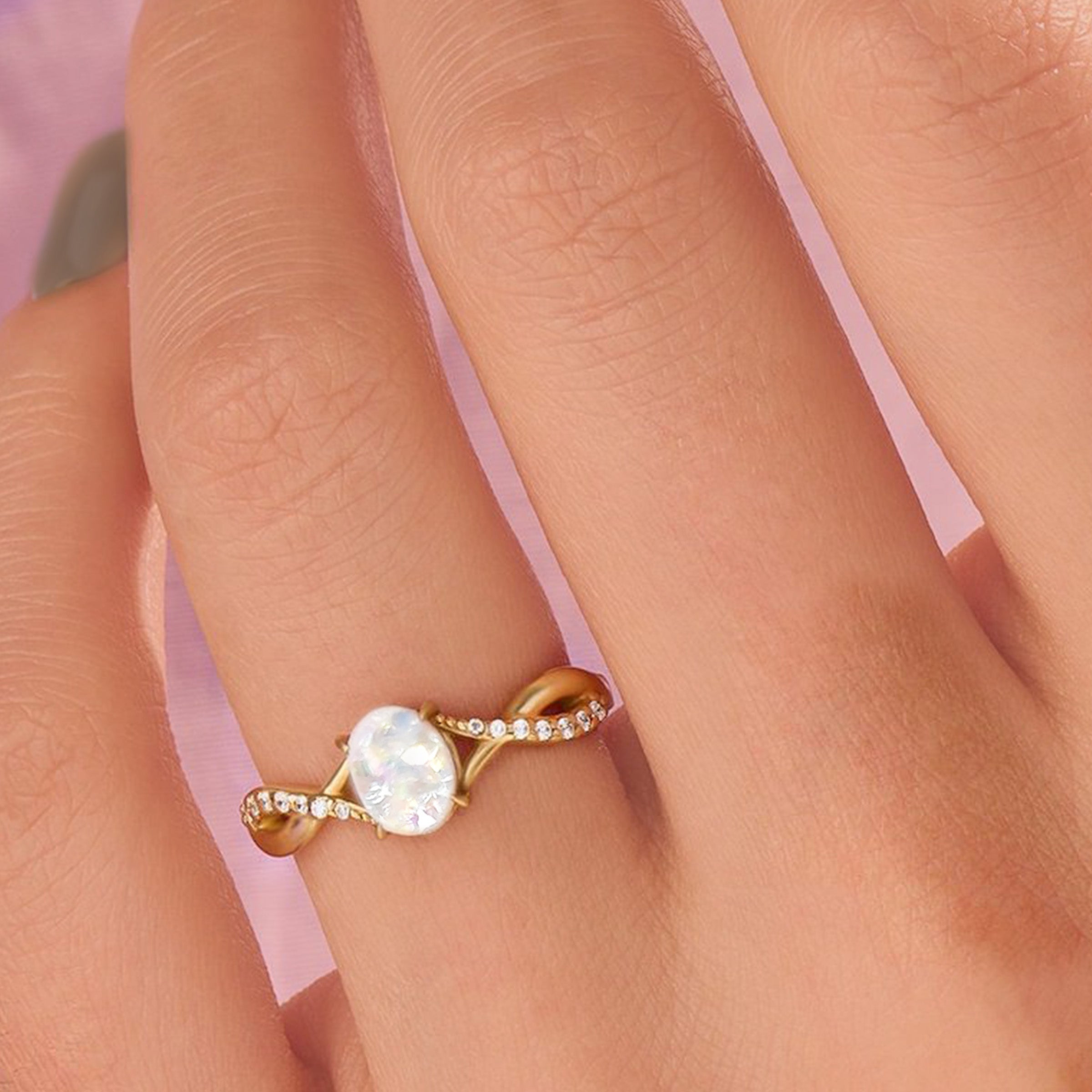 Eternal Touch Memorial Ashes Ring - Keepsake Jewelry for Cremation Ashes - Perfect for Remembering Loved Ones | Ideal for Funerals, Memorials & Everyday Wear