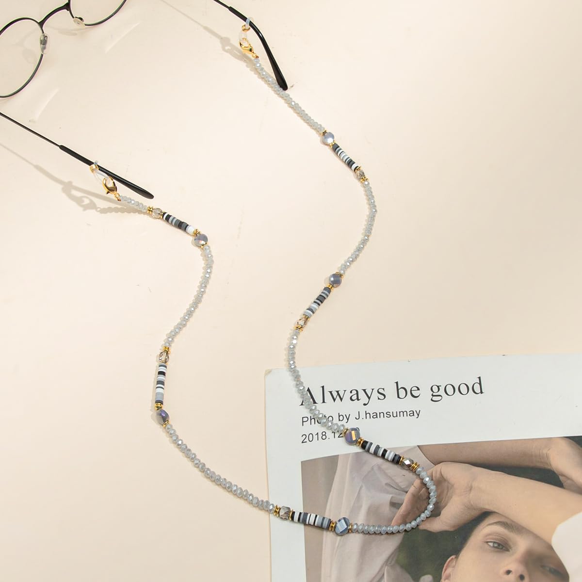 Elegant Crystal Beaded Glasses Chain for Women - Stylish Eyeglass Holder Necklace with Adjustable Strap - Perfect for Reading, Driving & Fashion Accessories