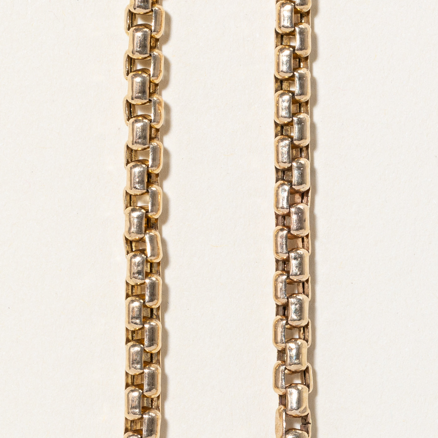 10K Yellow Gold Rounded Box Link Chain Necklace 22 Inches - Elegant Jewelry for Women, Perfect for Everyday Wear, Parties & Special Occasions