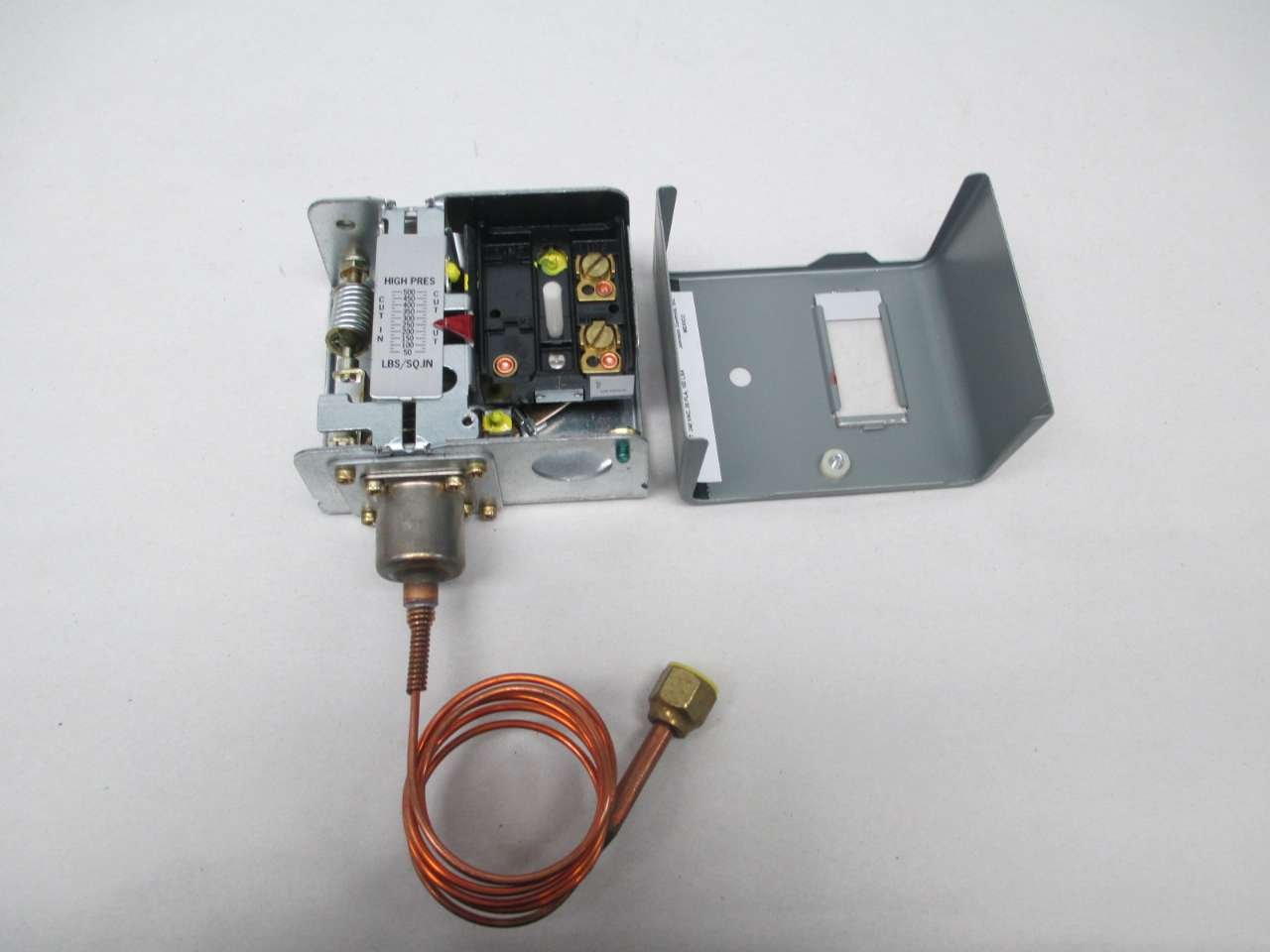 Johnson Controls P70DA-1 Pressure Switch 50-500PSI Replacement Part D356577 - HVAC Systems, Industrial Machinery & Water Pumps
