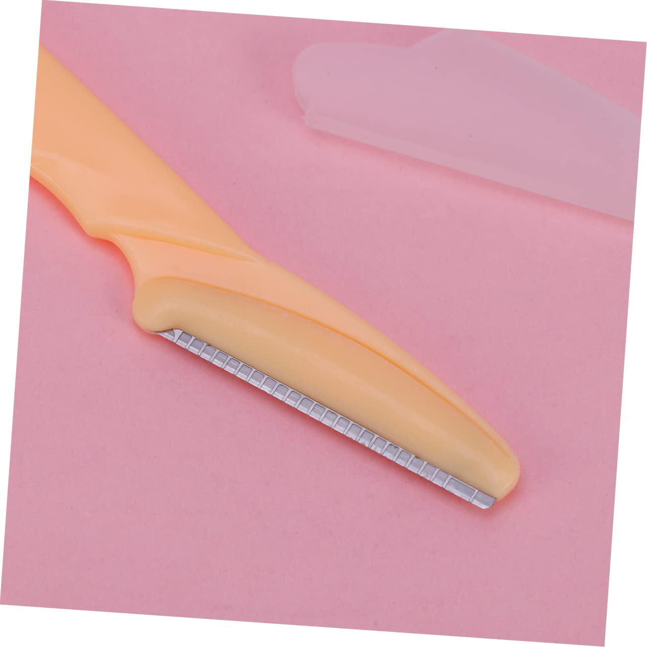 IPetboom 30-Piece Facial Razor Set for Women - Stainless Steel Eyebrow Trimmer & Shaper with Comfort Grip (Yellow) - Portable Makeup Tool for Eyebrow Shaping, Peach Fuzz Removal & Facial Hair Grooming - Perfect for Travel, Home & Salon Use