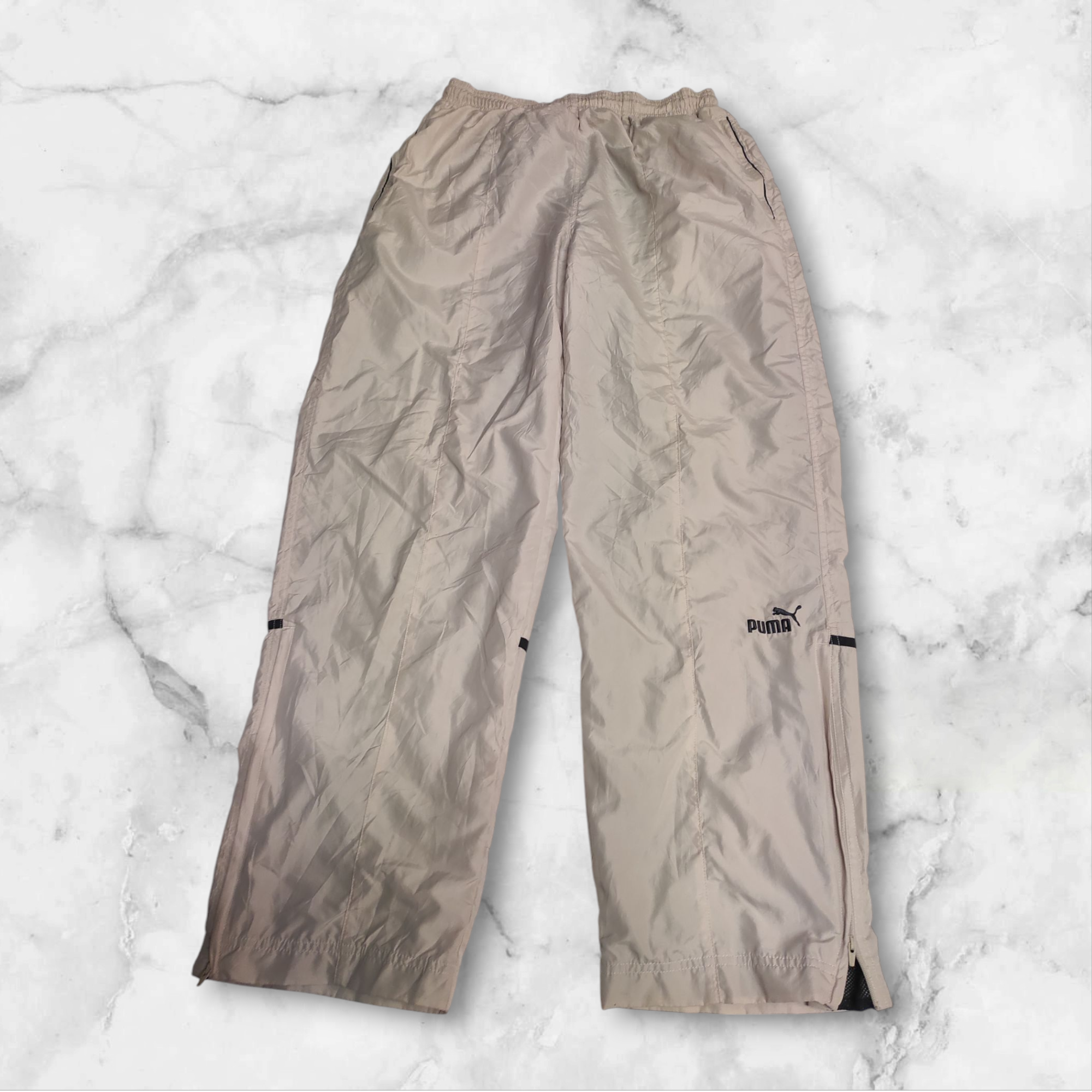 Puma Vintage Trackpants - Retro Loose Fit Cream Joggers #1442 | 90s Style Athletic Pants for Men | Perfect for Casual Wear, Gym & Street Fashion