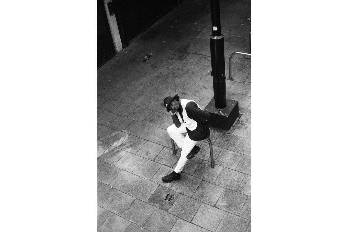 Lomography Monochrome Duet B&W Starter 35mm Film - Perfect for Street Photography & Vintage Film Camera Enthusiasts