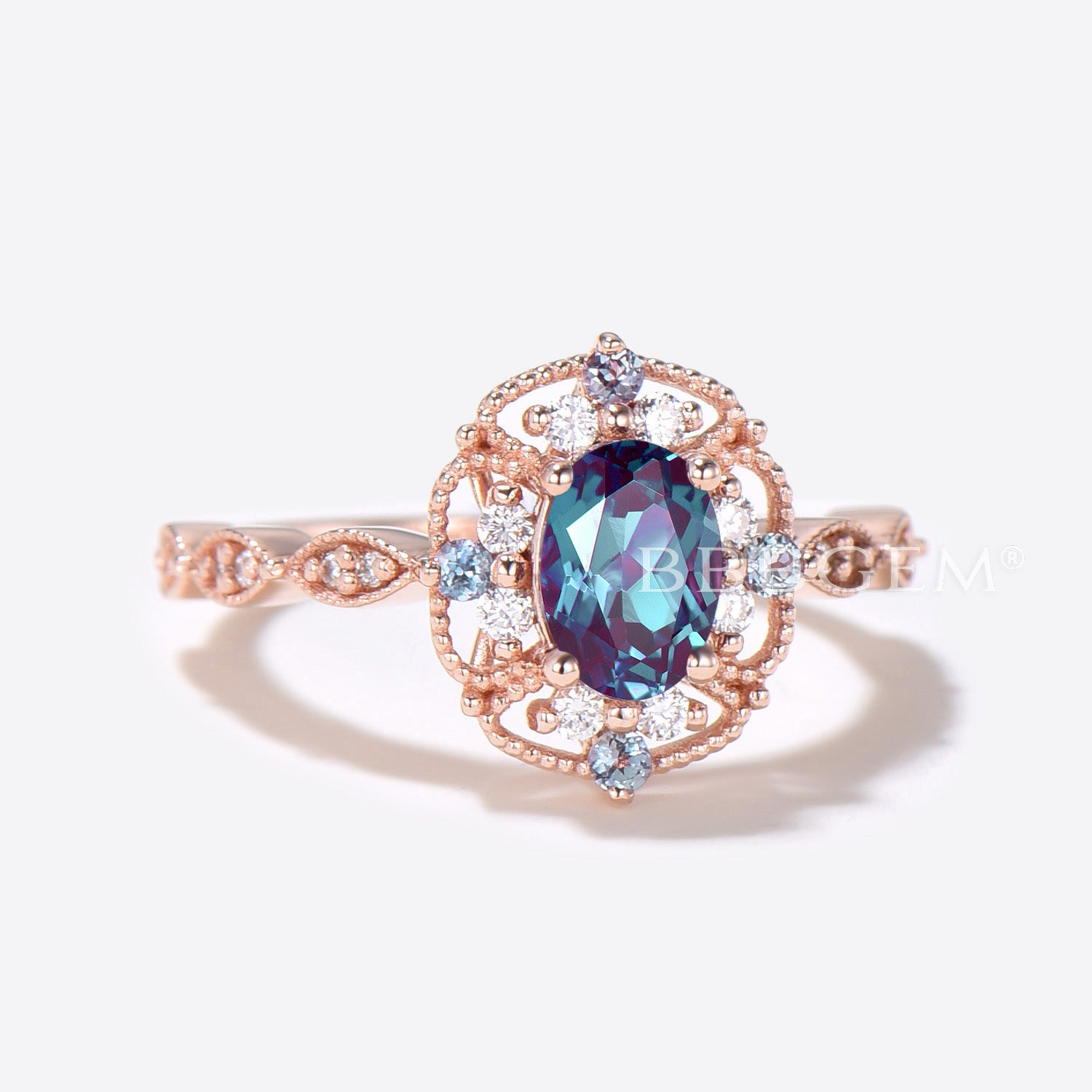 14K/18K Vintage Filigree Alexandrite Engagement Ring for Women - Elegant Wedding, Promise, Anniversary Jewelry Gift - Perfect for Proposals, Bridal Sets & Special Occasions