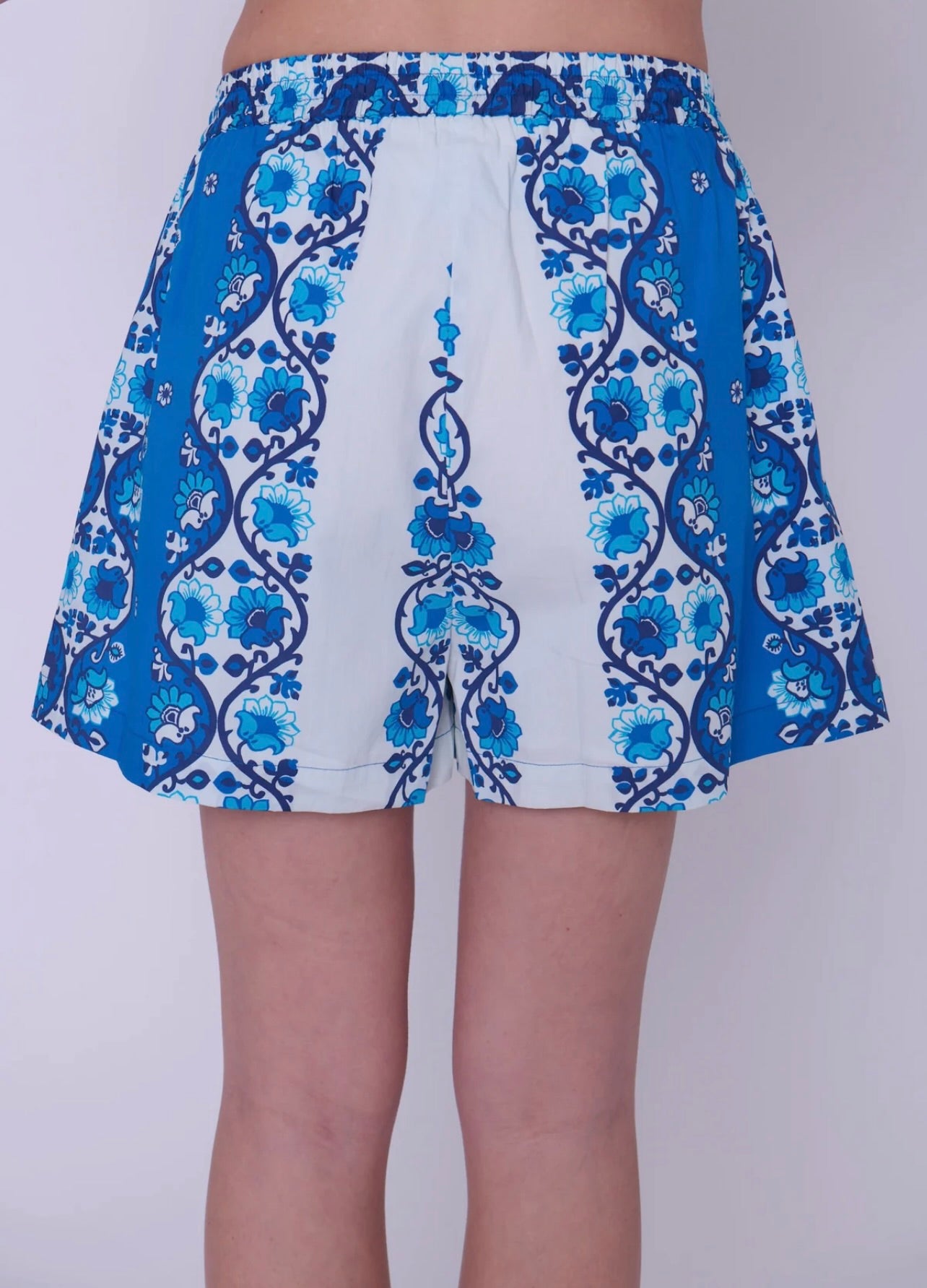 Women's Bay Shorts in Lynne Print - Comfortable Casual Summer Shorts for Beach, Yoga & Lounge Wear