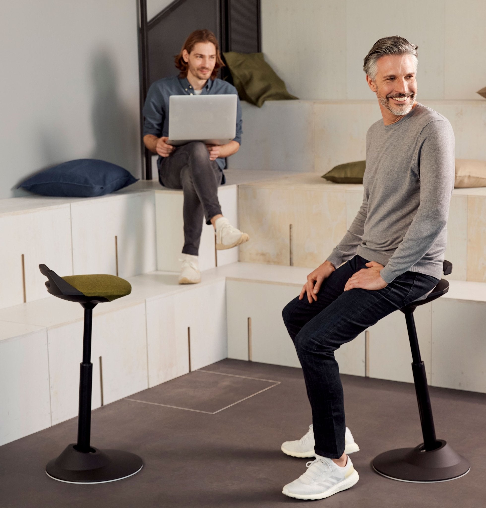 Aeris Muvman Grey Office Chair - Ergonomic Mesh Back Support & Adjustable Height for Home & Office Workspace Comfort