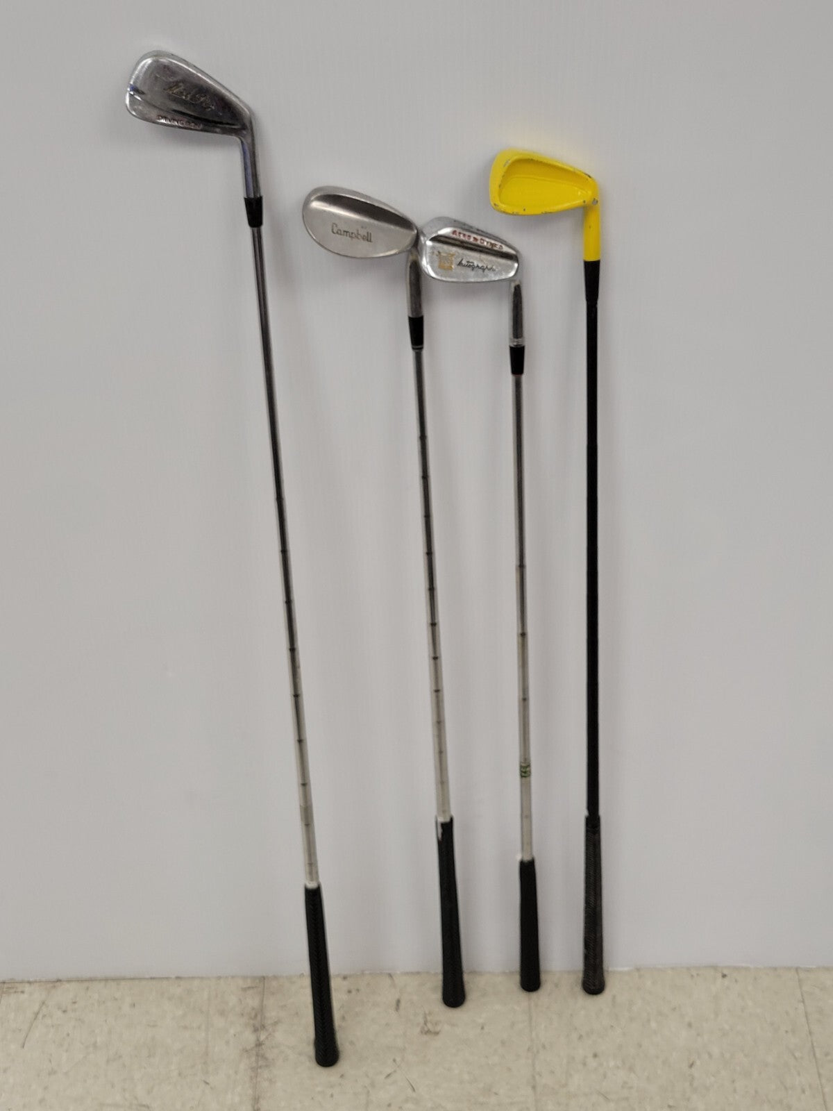 Ping Momentum Golf Set - Complete Golf Club Set for Men & Women | Perfect for Beginners & Intermediate Players | Ideal for Driving Range & Course Play