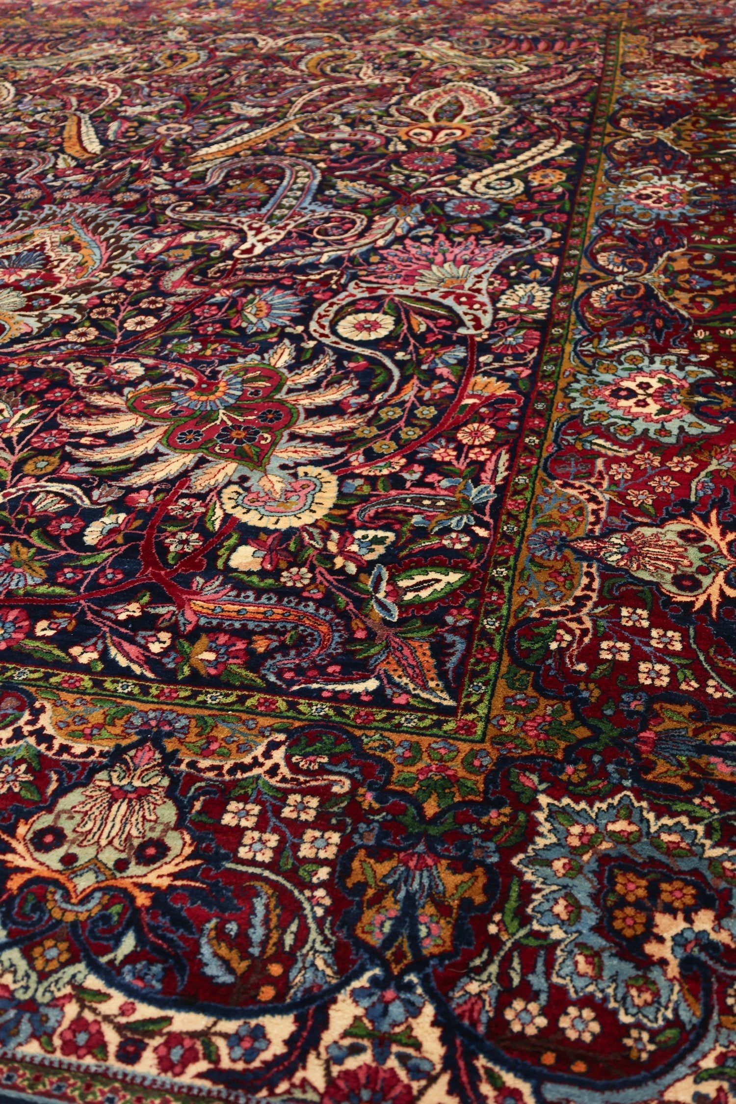 Antique Lavar Kerman Handwoven Traditional Persian Rug - J71998 - Perfect for Living Room, Bedroom & Home Decor