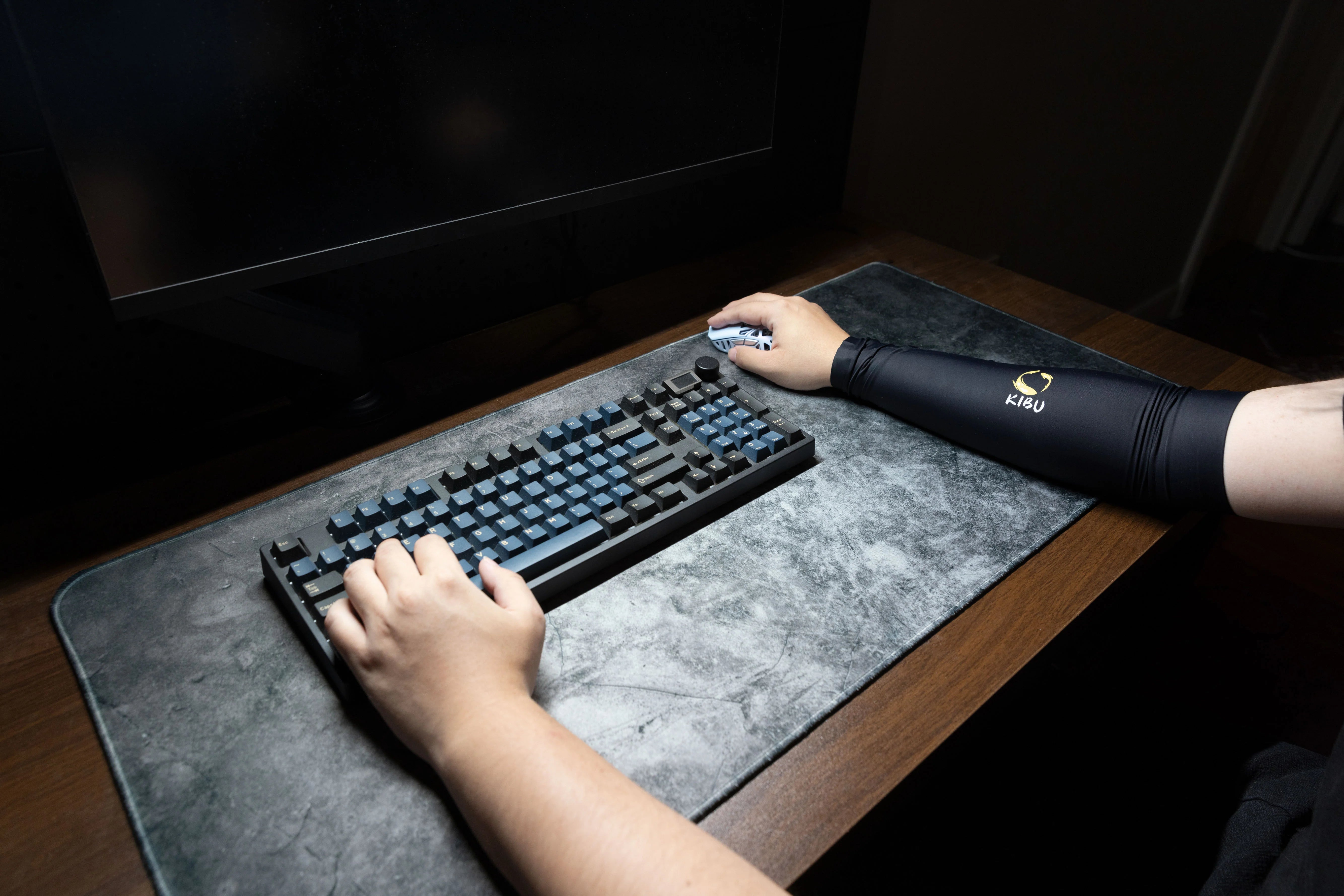 KIBU Gear Reversible Gaming Arm Sleeve - Compression Support for PC, Console & Esports Players - Stay Cool & Comfortable During Long Gaming Sessions