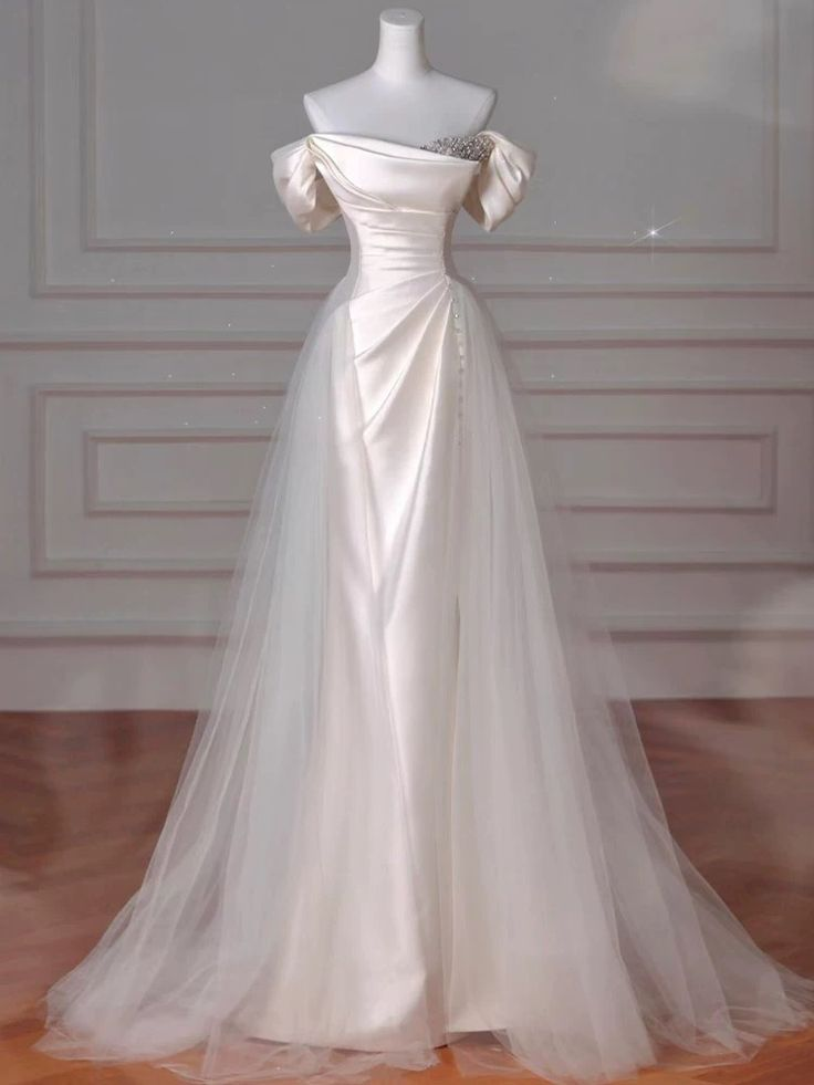 Elegant Off-the-Shoulder Satin Long Prom Dress for Evening Parties & Formal Events - Style J5630 | Perfect for Homecoming, Ball Gowns, and Special Occasions