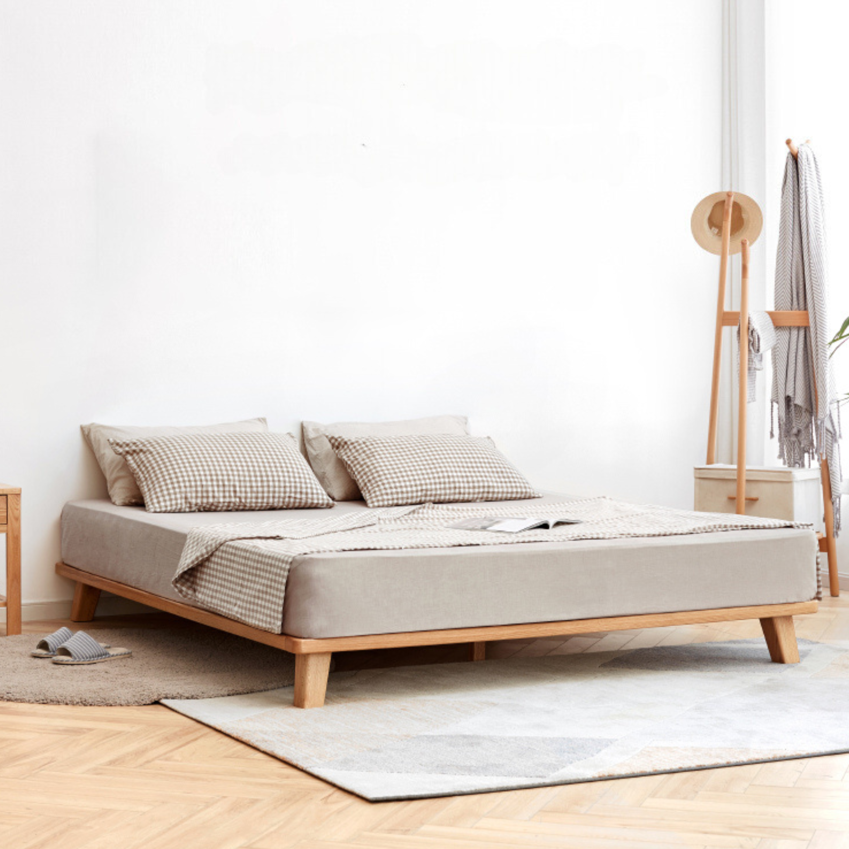 Solid Oak Wood Platform Bed Frame - No Headboard - Queen Size - Modern Minimalist Bedroom Furniture for Small Spaces & Apartments