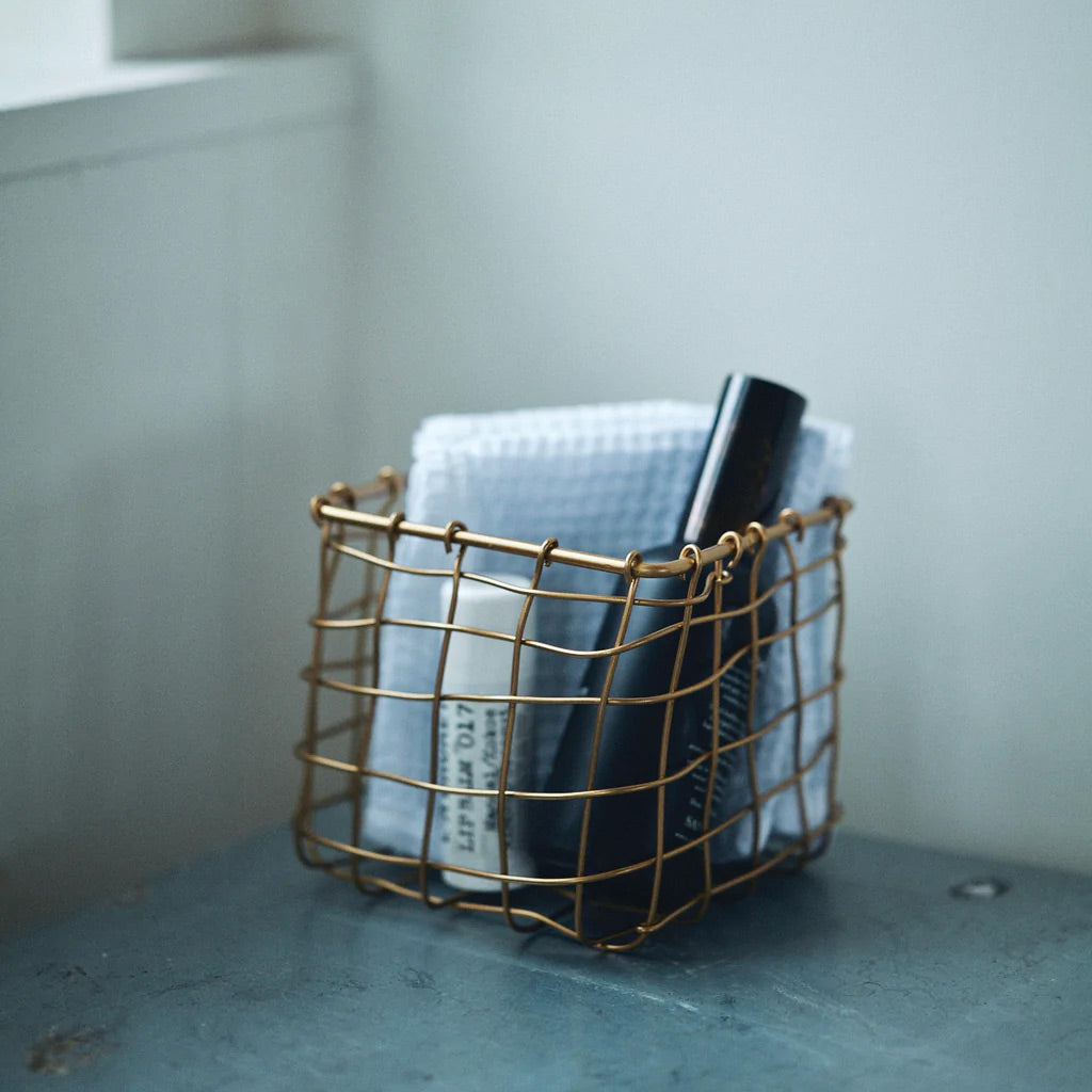 Square Malleable Brass Wire Basket - Durable Decorative Storage for Kitchen, Bathroom & Office Organization | Rust-Resistant Home Decor Solution