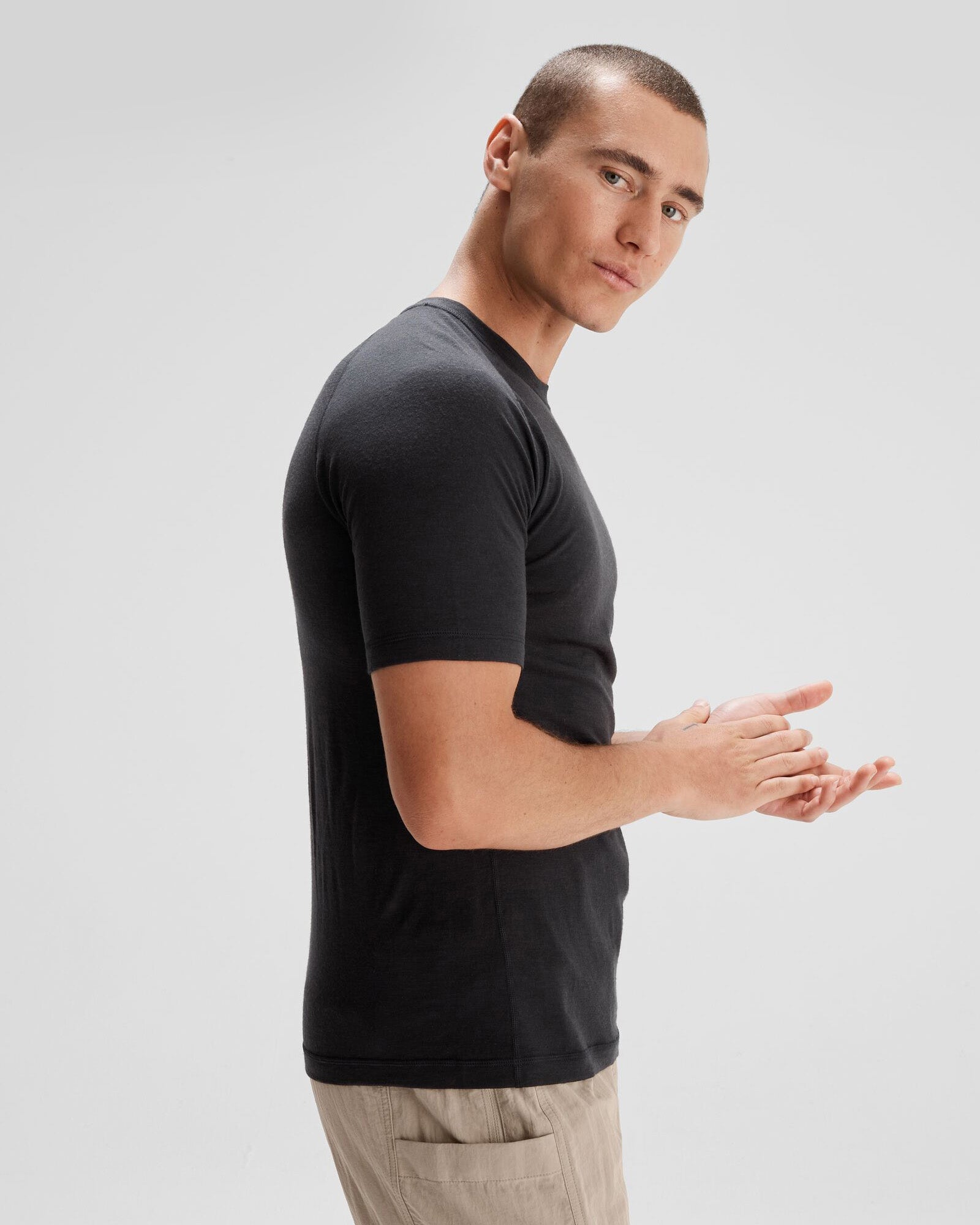 Men's K Merino 125 Baselayer T-Shirt - Black Stingray | Thermal Underwear for Hiking, Skiing & Outdoor Activities