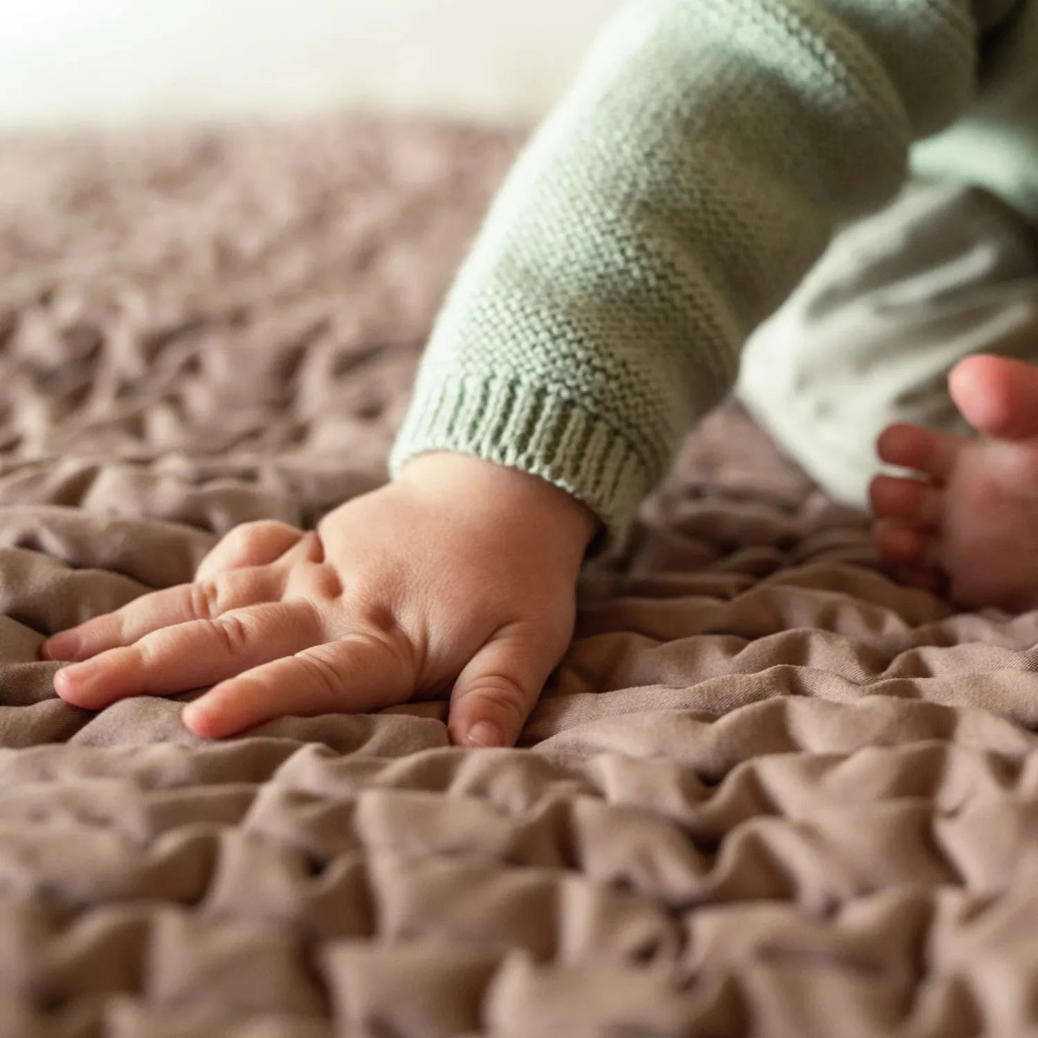 Waterproof Queen Size Blanket - Soft, Durable & Washable for Bed, Sofa & Outdoor Use