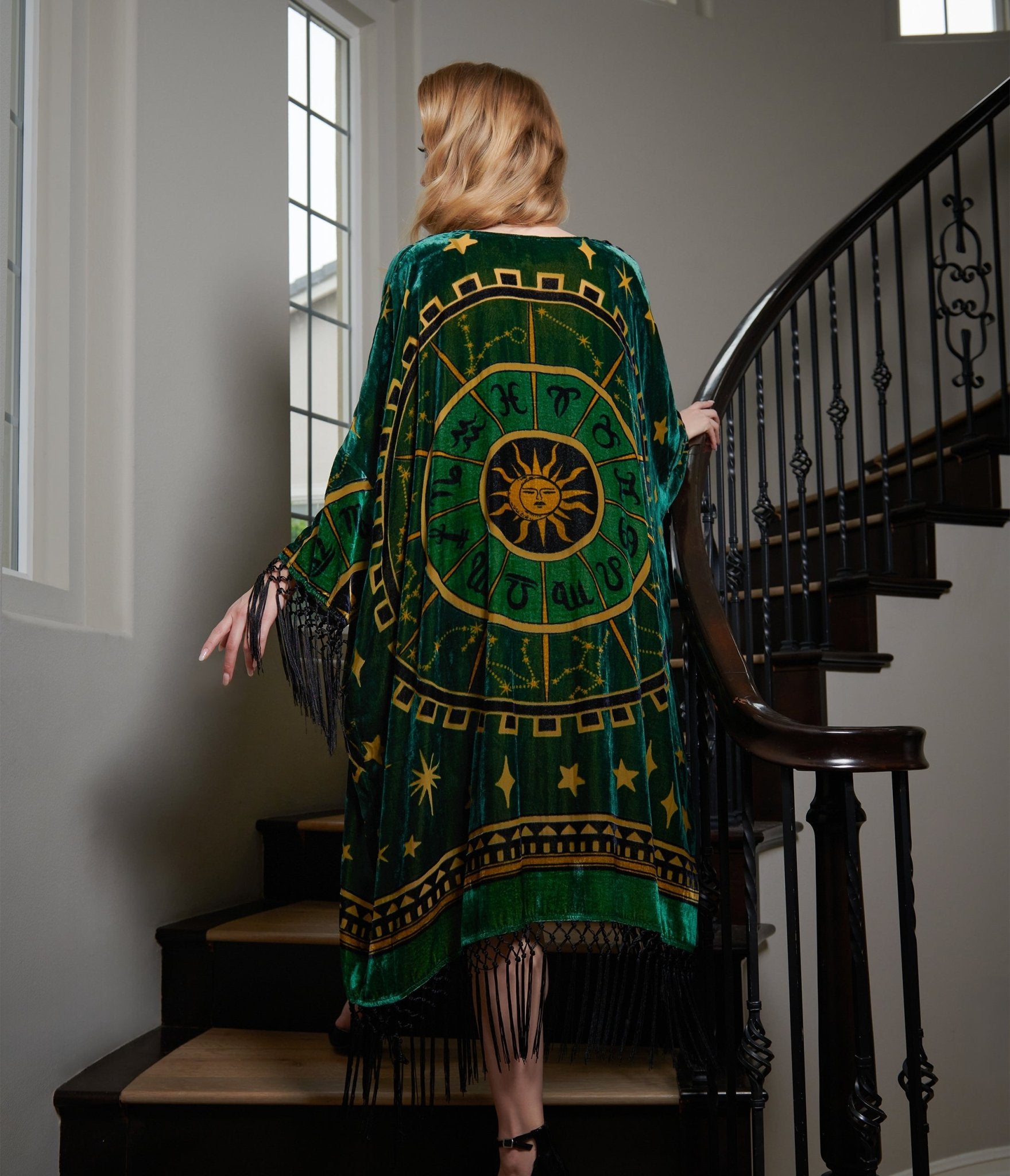 Vintage 1930s Emerald Green Gold Zodiac Print Burnout Velvet Fringe Kimono Jacket - Retro Bohemian Loungewear for Women, Perfect for Parties, Festivals & Home Relaxation