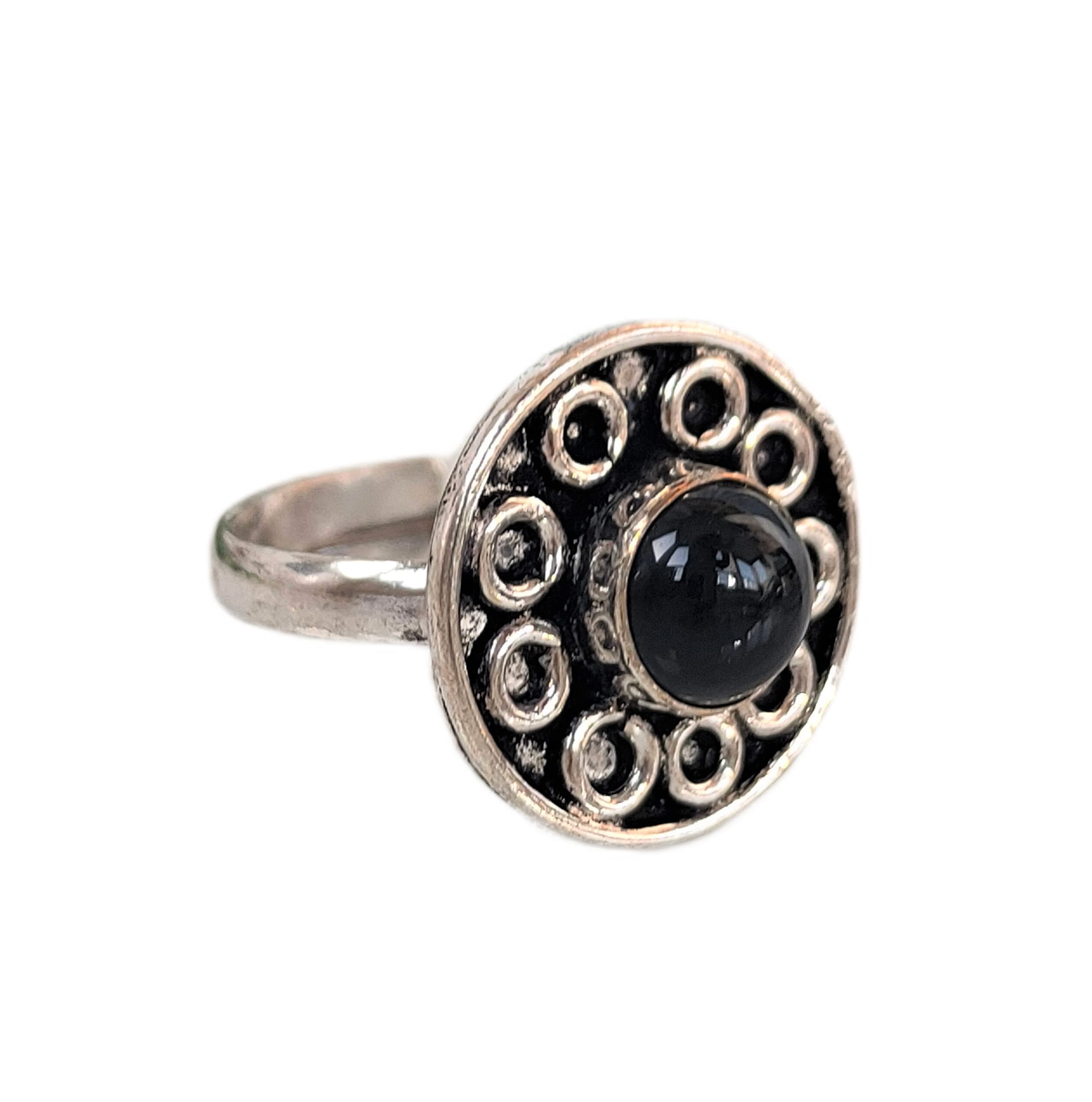 Natural Black Onyx Adjustable Ring - Round Traditional Wedding Band, Healing Crystal Jewelry for Women & Men - Handmade Bohemian Style Promise Ring - Perfect for Weddings, Engagements & Spiritual Healing