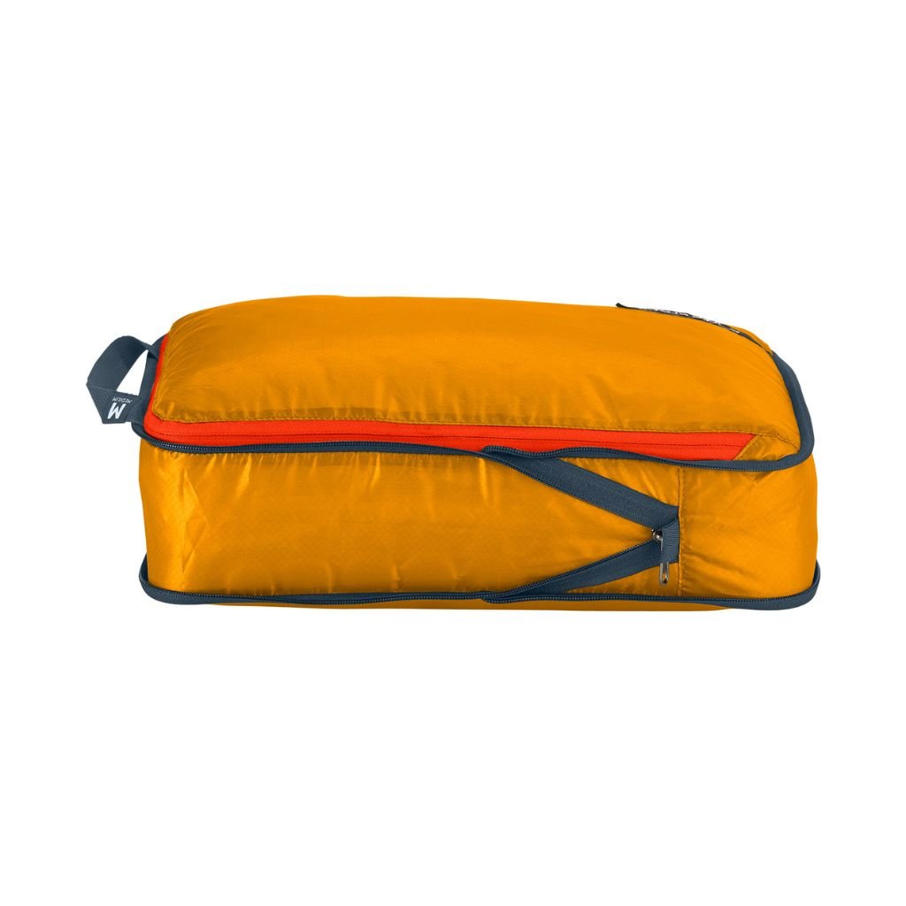 Eagle Creek PACK IT ISOLATE Medium Compression Packing Cubes - Travel Organizer for Clothes & Accessories, Sahara Yellow - Perfect for Suitcase & Backpack Organization