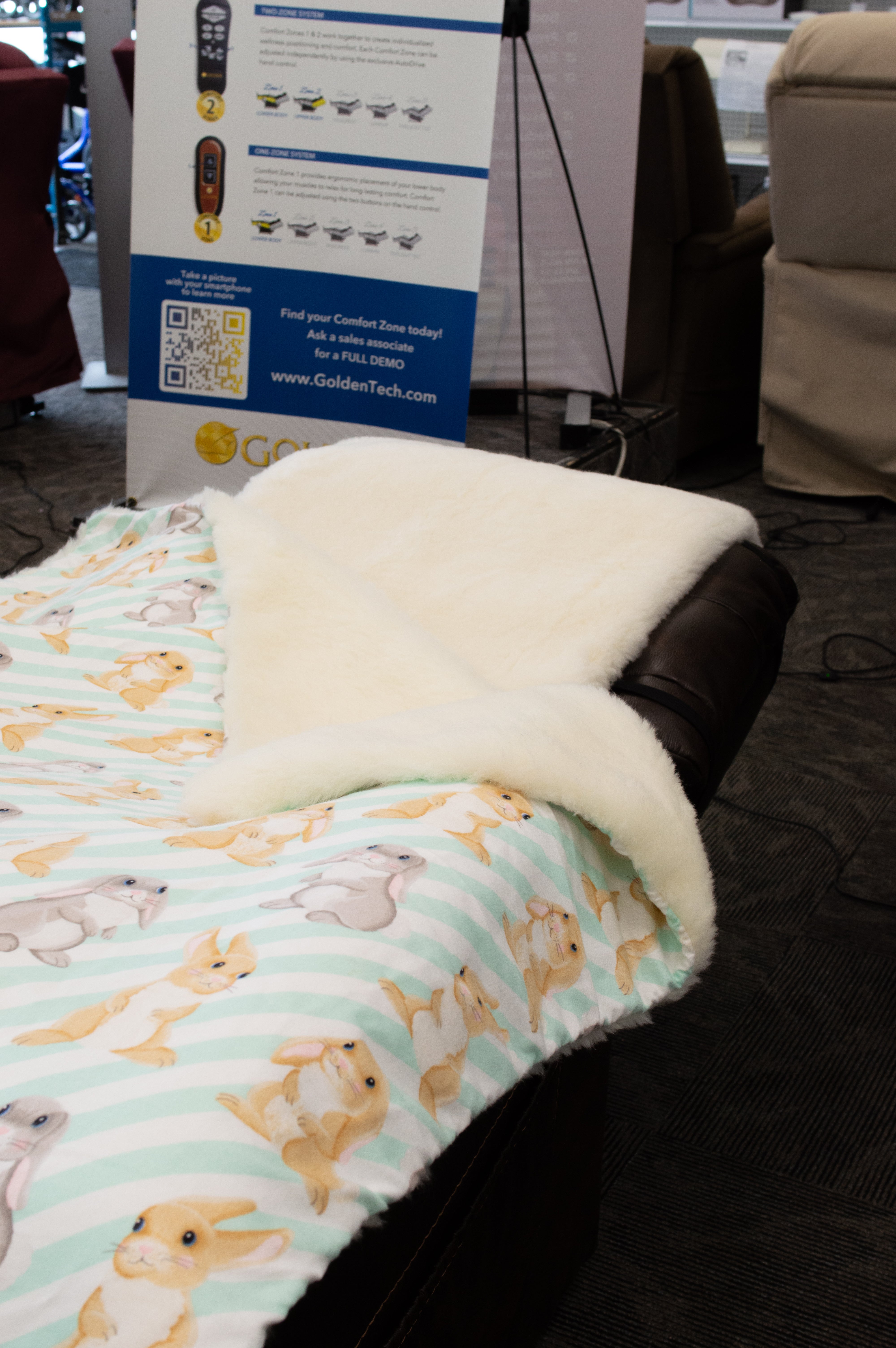 Soft & Cozy Sheep Wool Baby Blanket for Newborns - Perfect for Nursery, Swaddling, Stroller & Car Seat Use