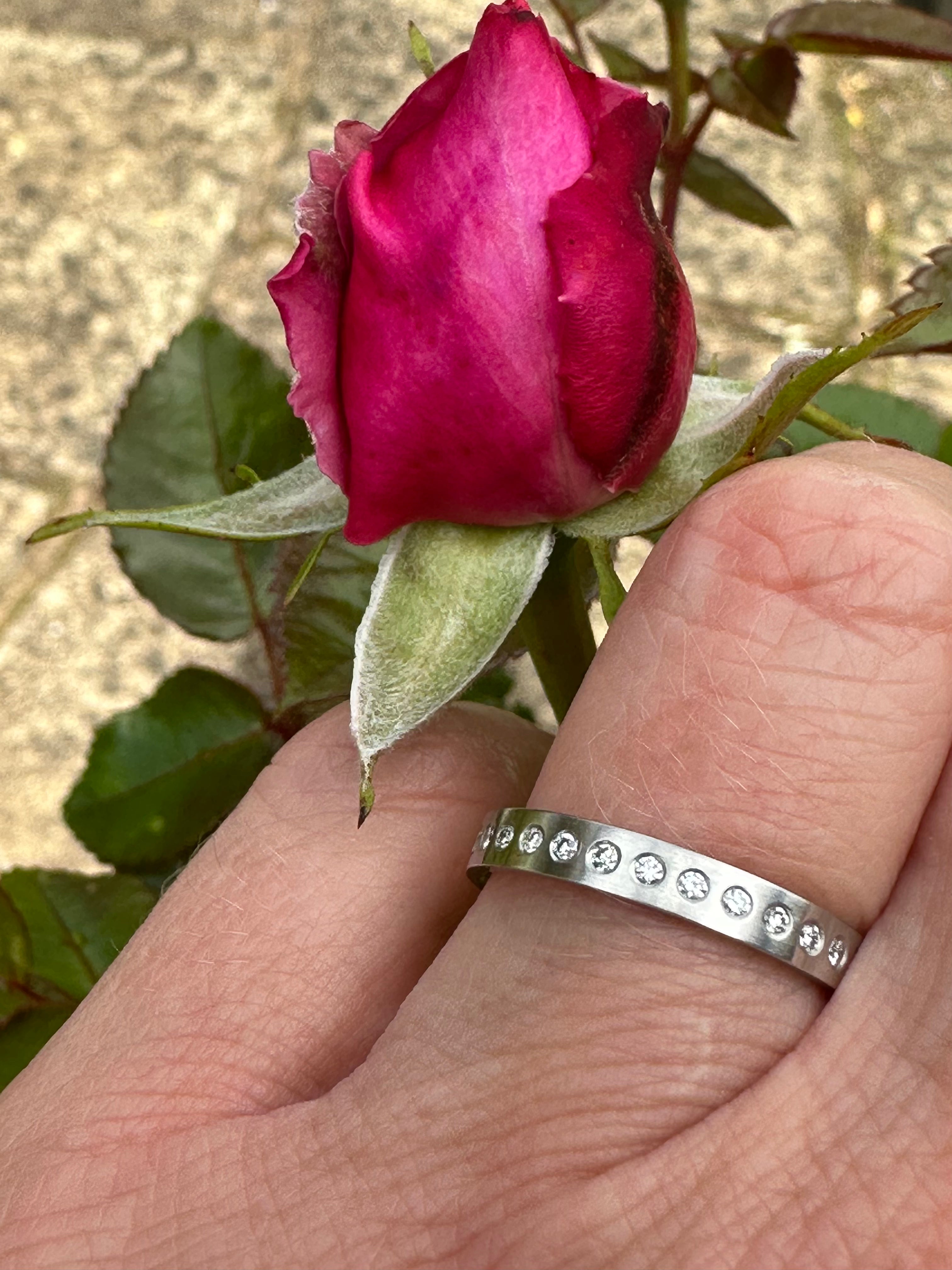 Gerstner Platinum 0.30ct TW VS1 Diamond Full Eternity Ring for Women - Size M | Perfect for Anniversaries, Engagements & Special Occasions