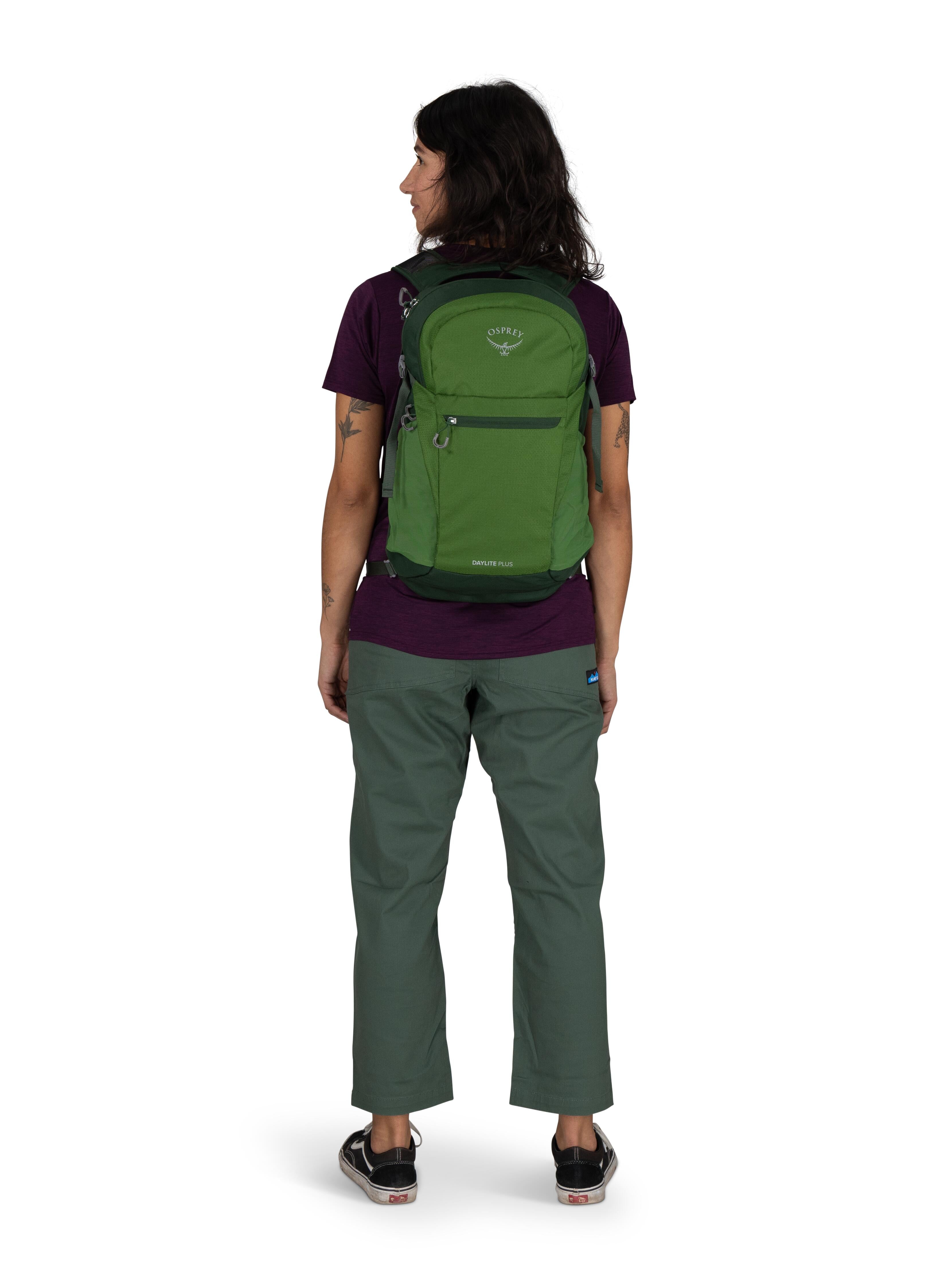 Osprey Daylite Plus Everyday Backpack - Lightweight Hiking Daypack for Men & Women - Perfect for Travel, Commuting & Outdoor Adventures