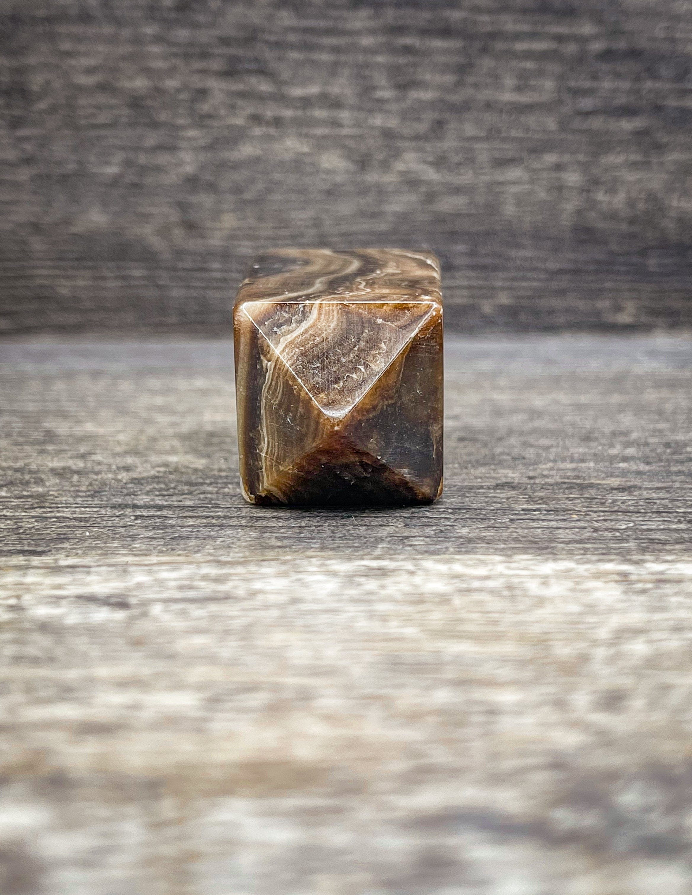 Brown Onyx Tower Carving - 131g Handcrafted Stone Sculpture for Home Decor, Meditation & Feng Shui