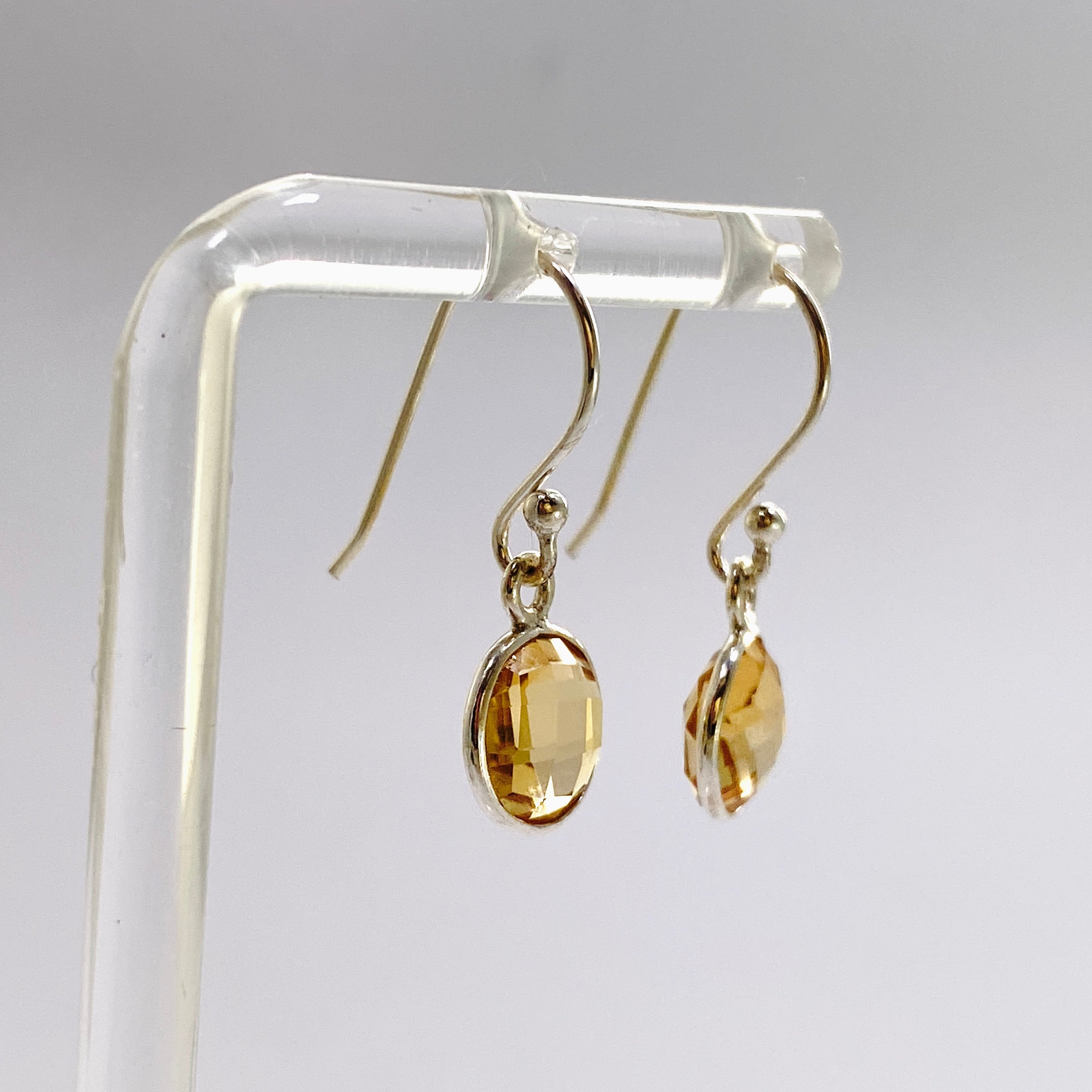 Natural Citrine Round Checkerboard Faceted Stud Earrings for Women - Elegant Gold Plated Dangle Jewelry for Party, Wedding & Everyday Wear